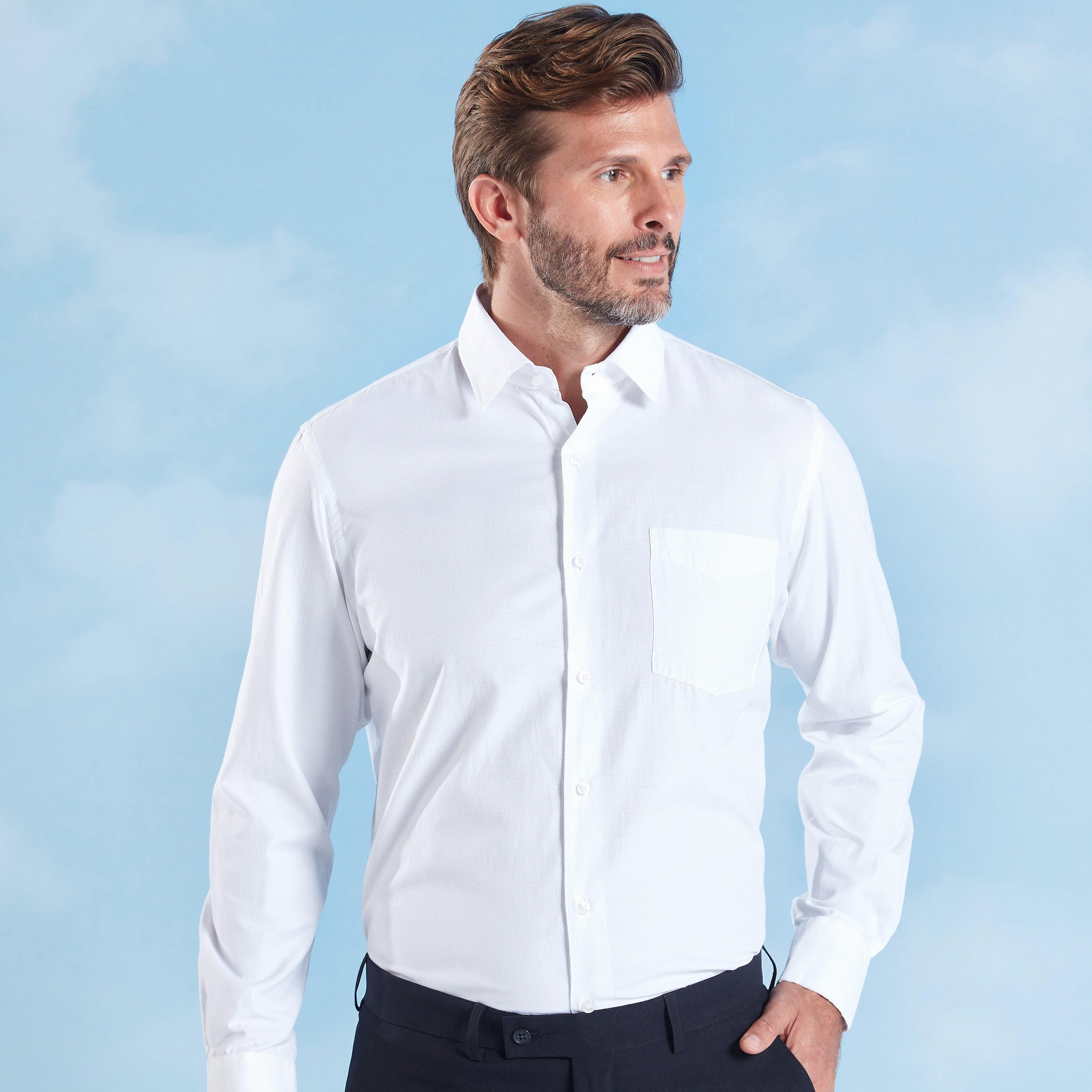 قميص سهل الكي بارز الملمس بأكمام طويلة وجيوب-men-clothing-shirts-image-1