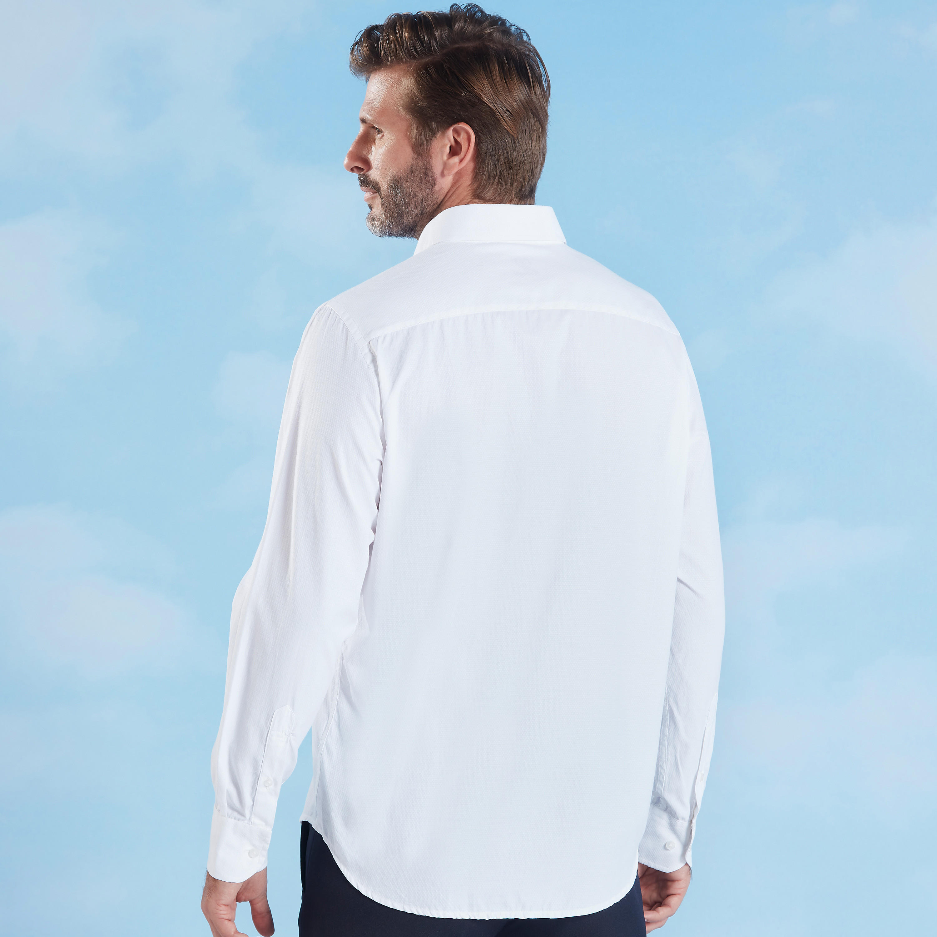 قميص سهل الكي بارز الملمس بأكمام طويلة وجيوب-men-clothing-shirts-image-5