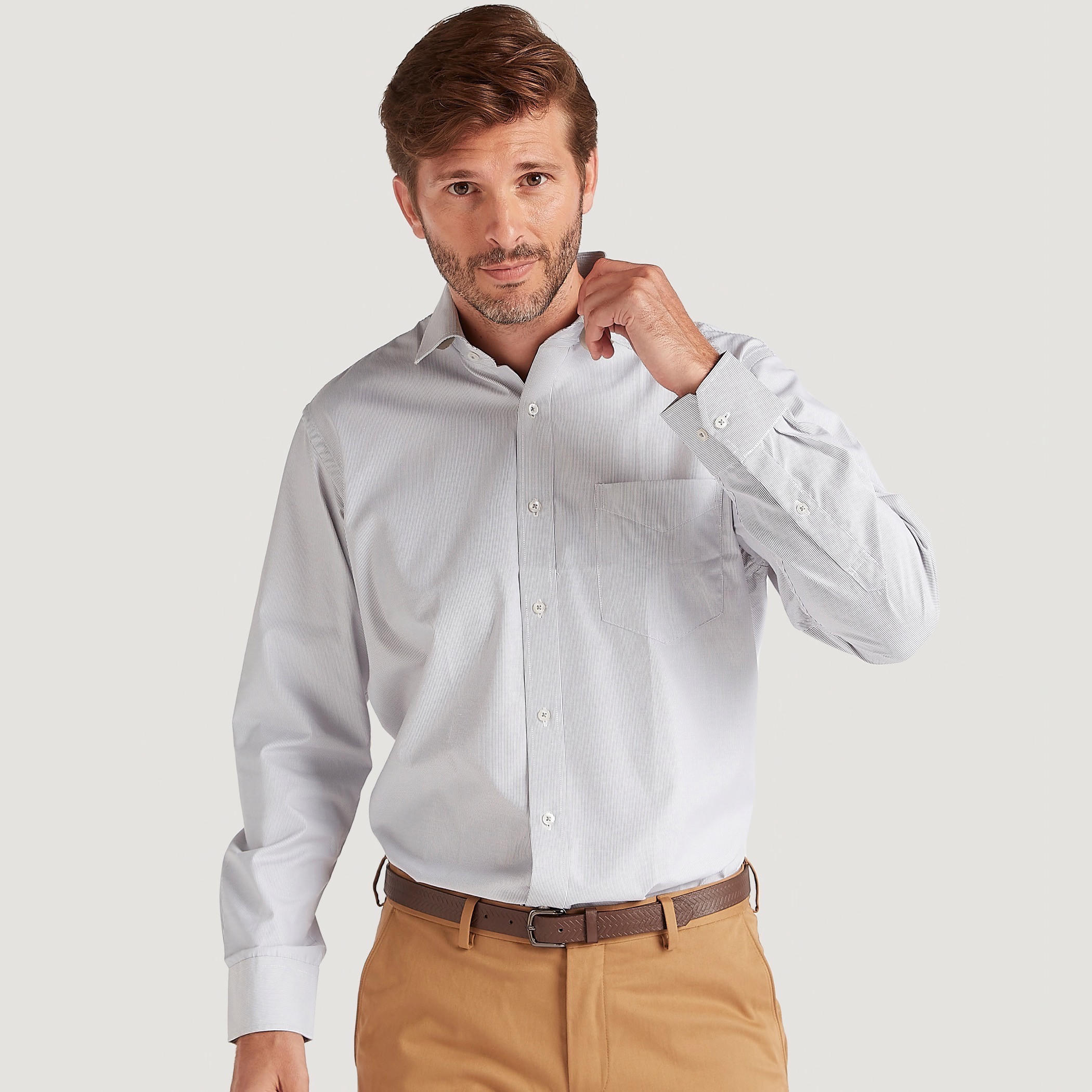 قميص مخطّط بزر سفلي مع أكمام طويلة وجيب على الصّدر-men-clothing-shirts-image-1