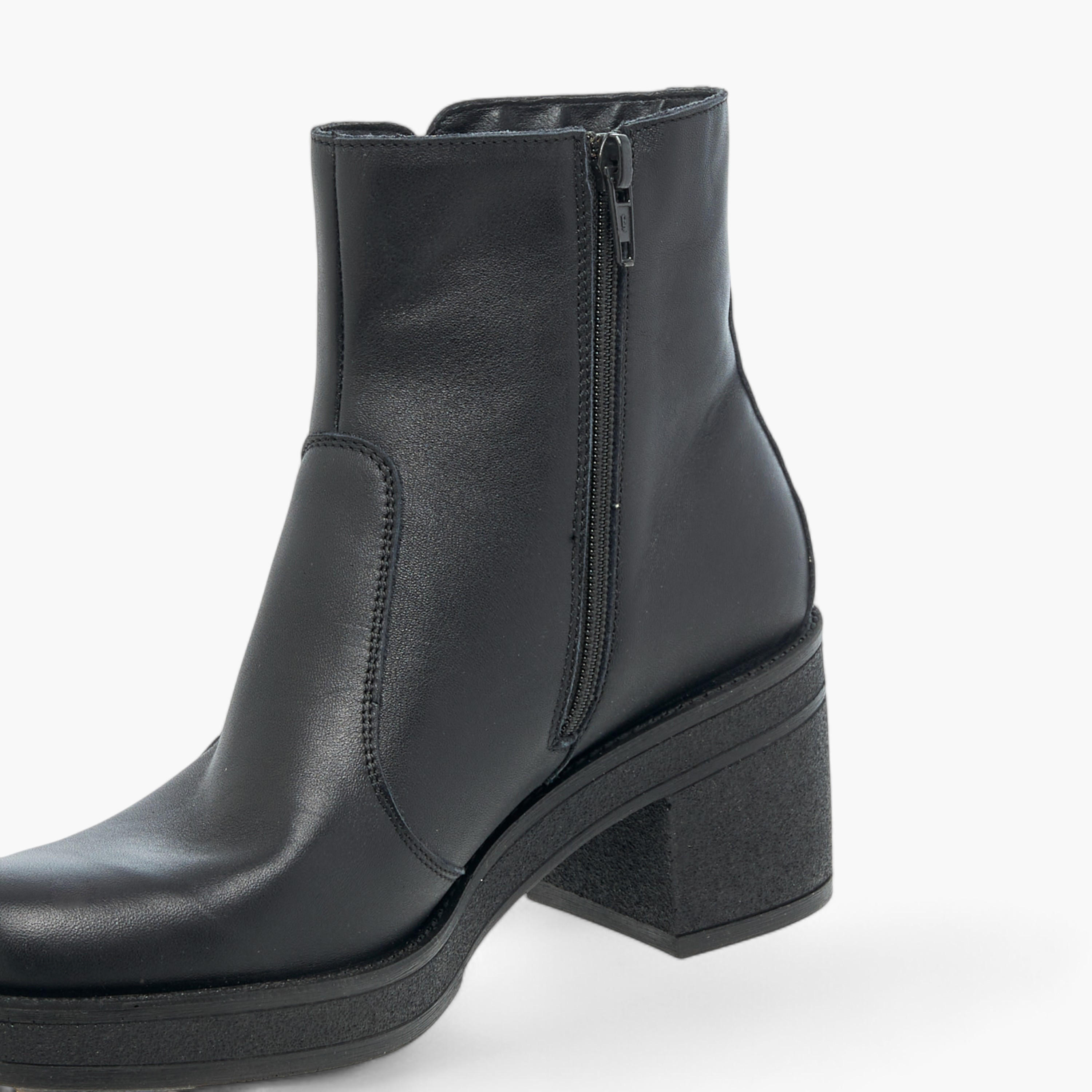 بوت سادة بطول الكاحل وبسحاب إغلاق وكعب سميك للنساء من سيليست-women-shoes-boots-image-4