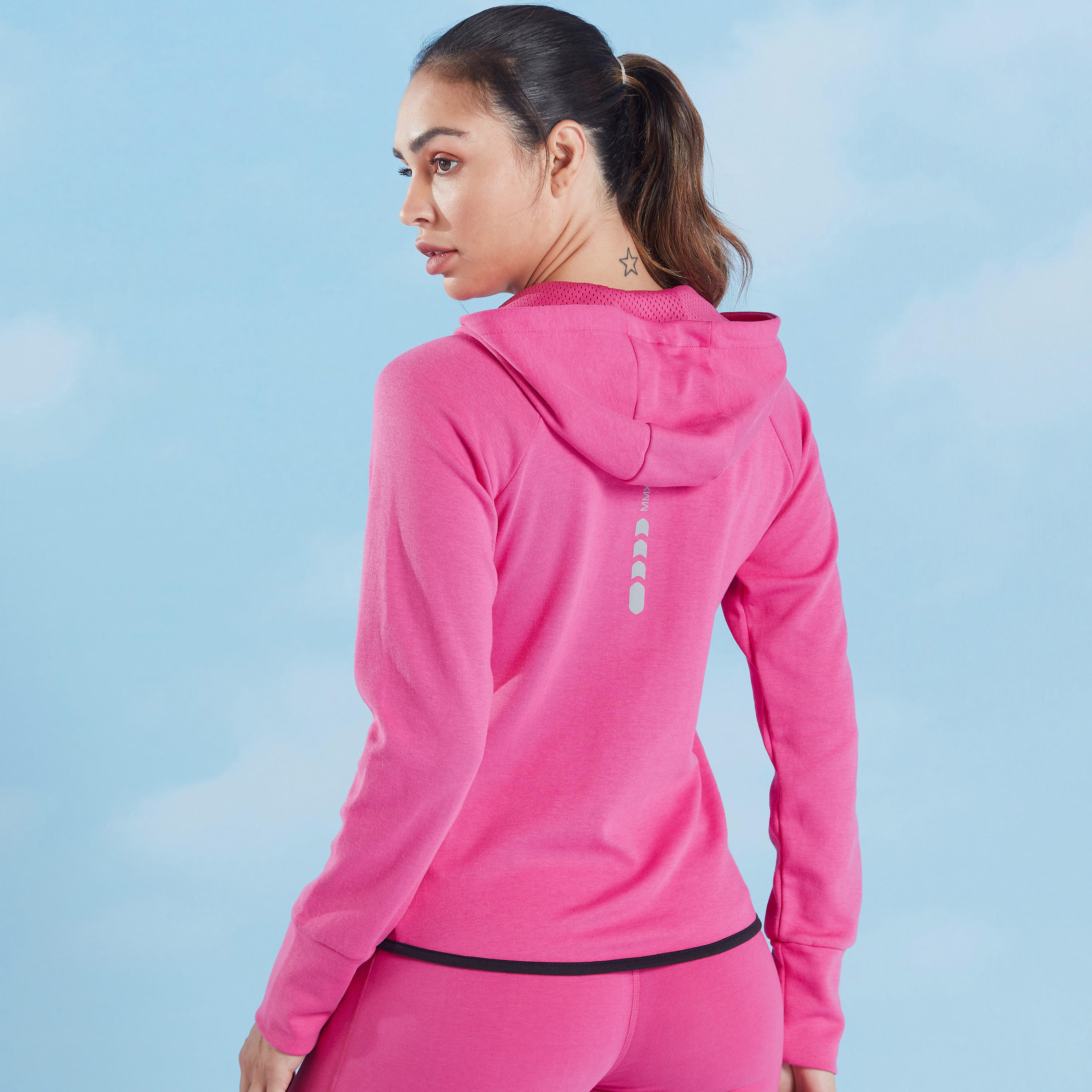 هودي مستدام بأكمام طويلة وجيوب إكسبو 2020-women-clothing-sportswearandactivewear-hoodiesandsweatshirts-image-5