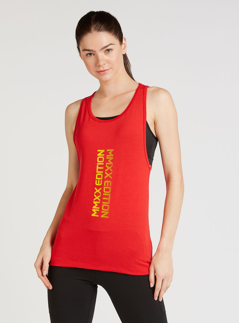 بلوزة بدون أكمام بياقة عميقة وظهر متقاطع وطبعات من إكسبو 2020-women-clothing-sportswearandactivewear-tshirtsandvests-image-1
