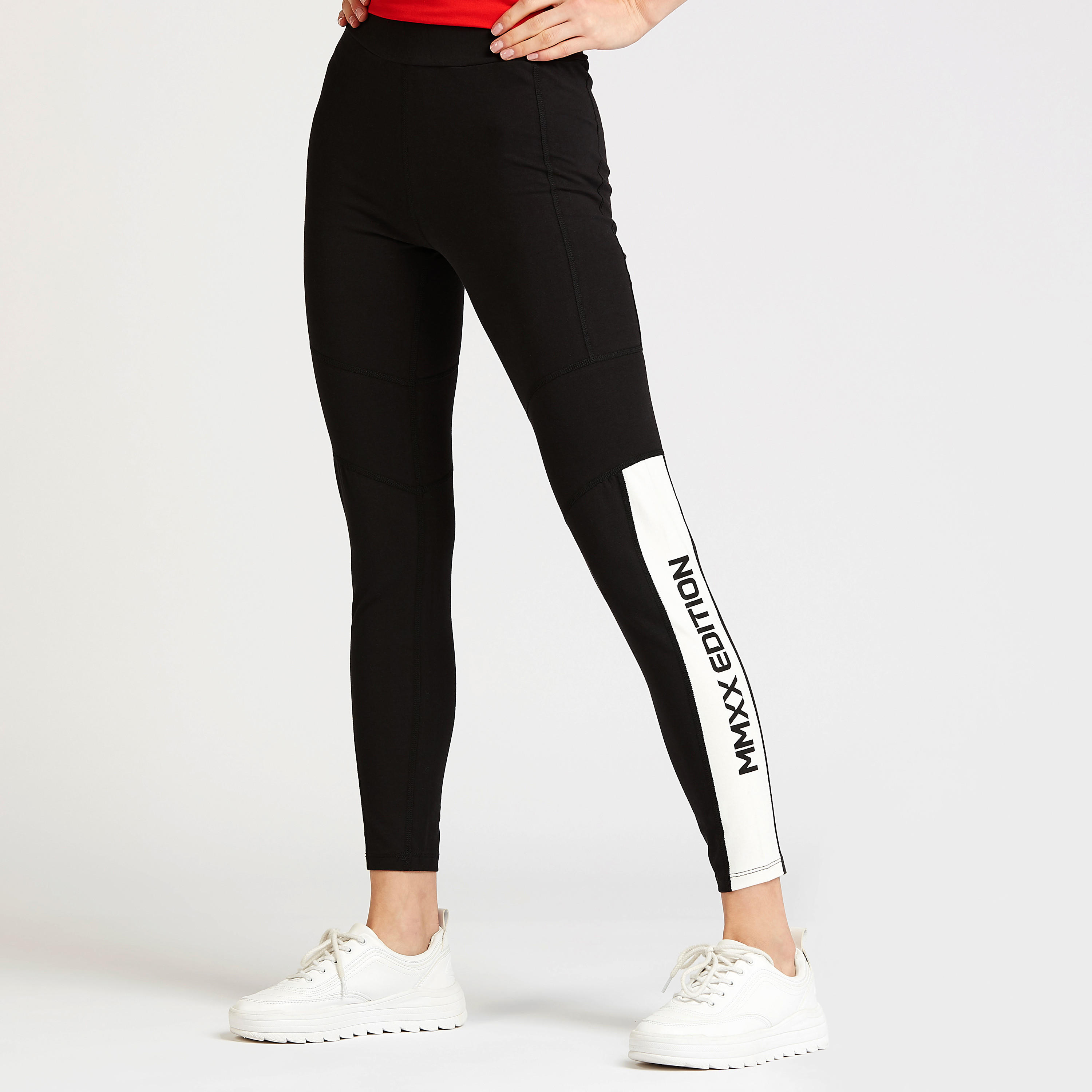 بنطلون لقينز بخصر مطاطي بطبعات إكسبو 2020-women-clothing-sportswearandactivewear-bottoms-image-1