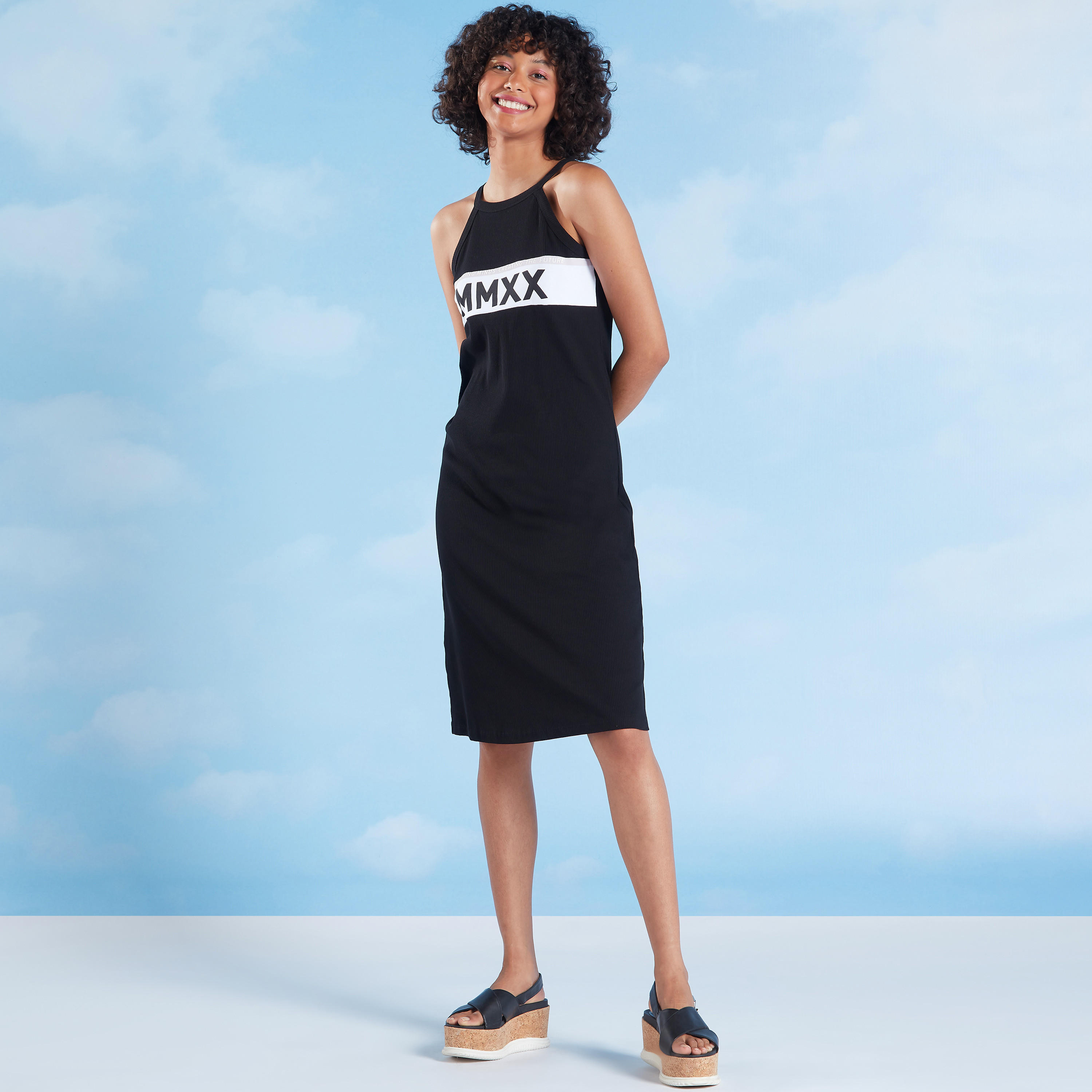 فستان إيه لاين ميدي بأربطة وطبعات من إكسبو 2020-women-clothing-dresses-image-4