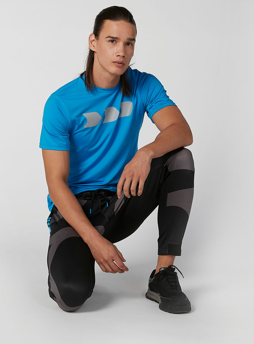 بنطلون رياضي مستدام طويل بجيوب وطبعات-men-clothing-sportswearandactivewear-bottoms-image-3