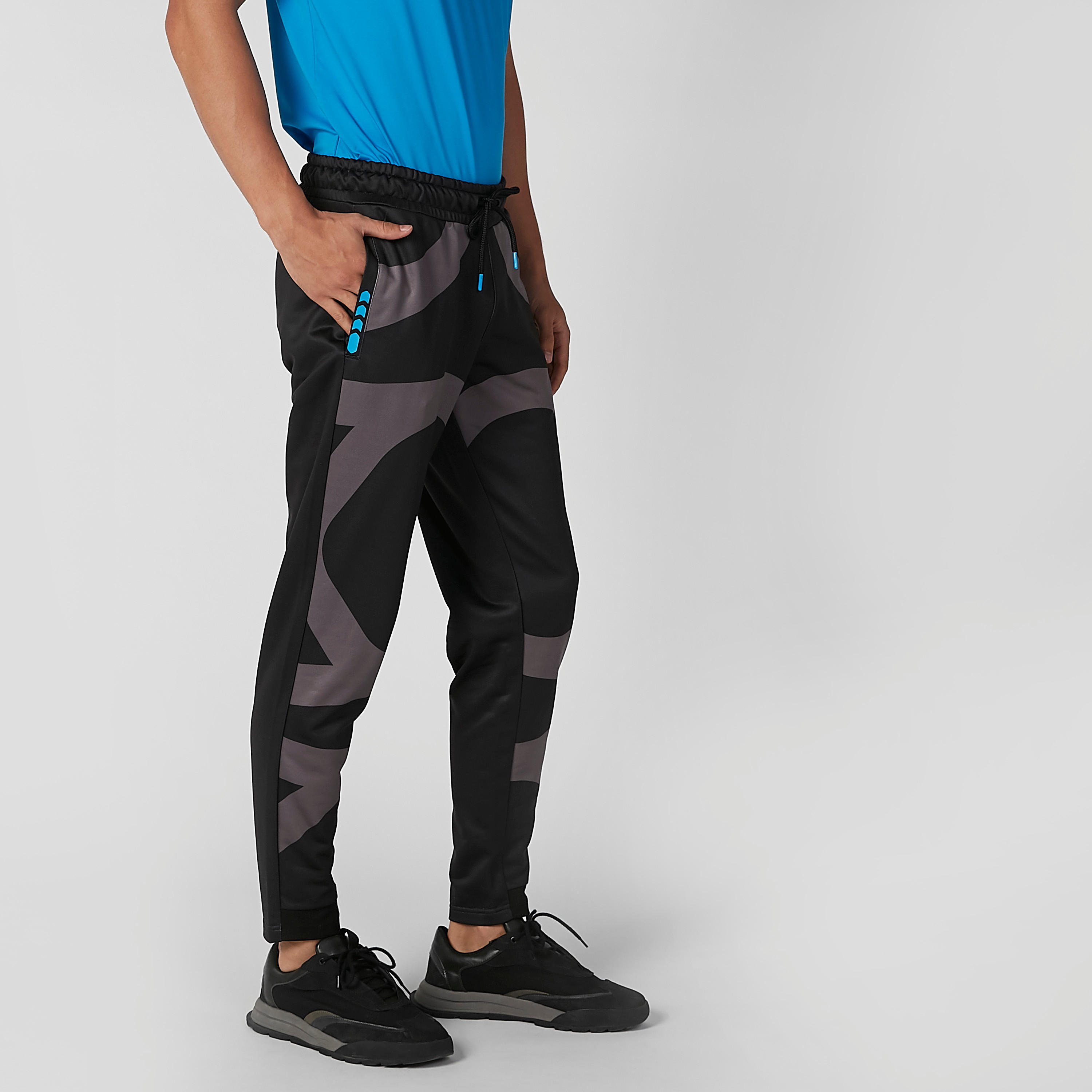 بنطلون رياضي مستدام طويل بجيوب وطبعات-men-clothing-sportswearandactivewear-bottoms-image-7