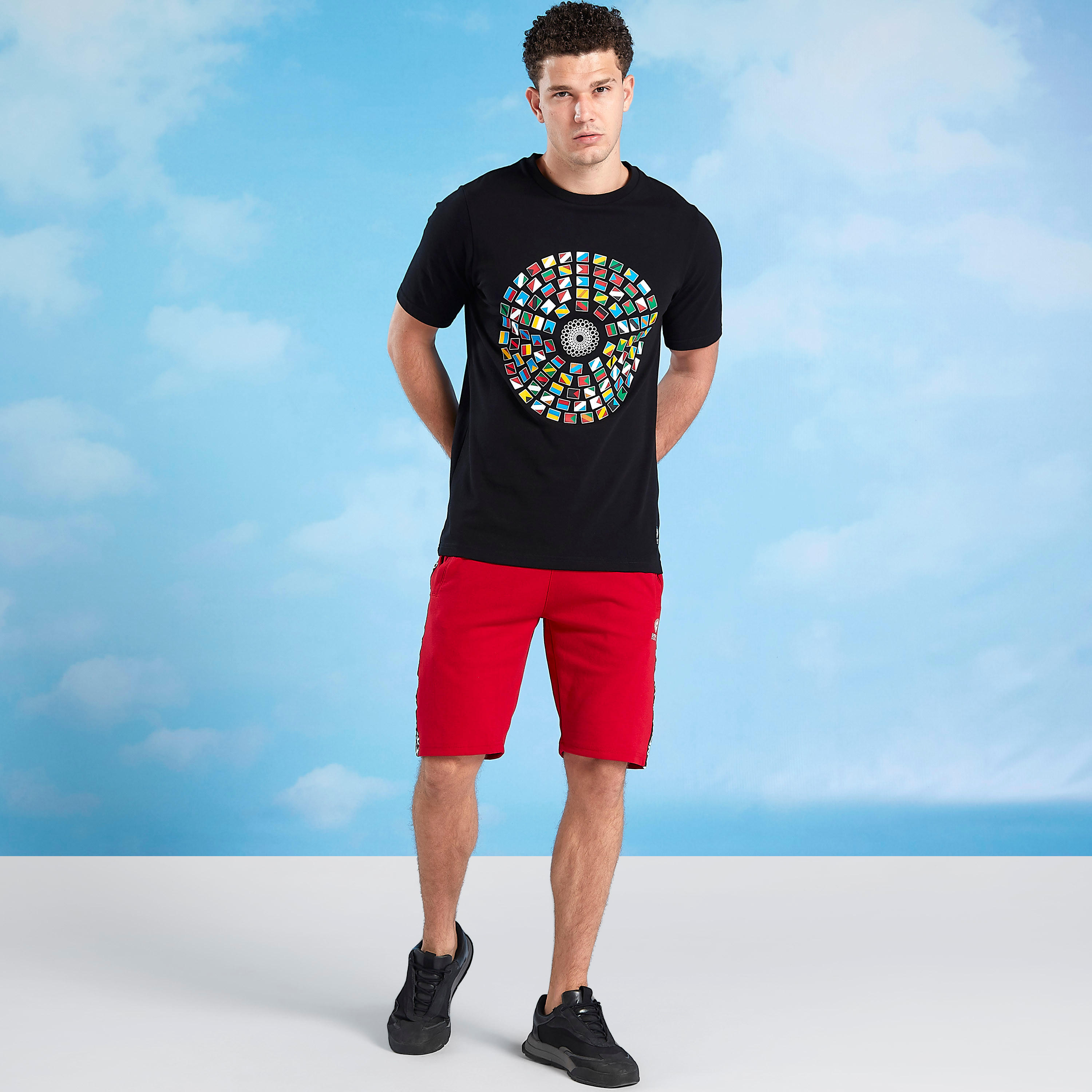 تيشيرت بياقة مستديرة وأكمام قصيرة وطبعات-men-clothing-tshirtsandpolos-tshirts-image-3