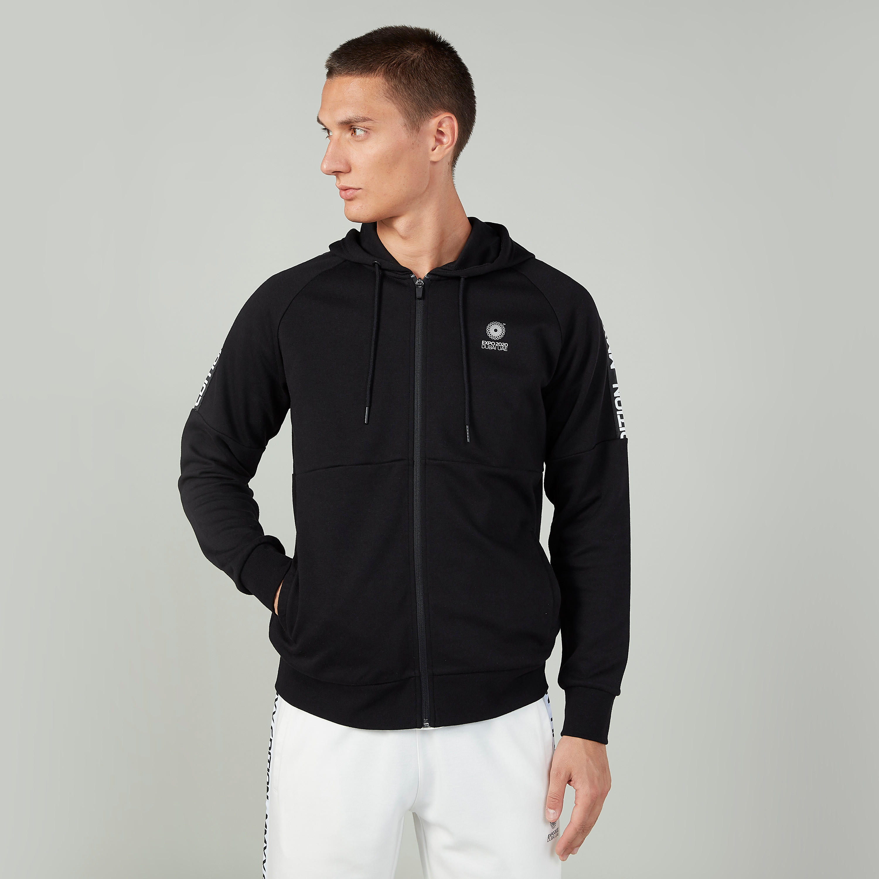 جاكيت مستدام بطبعات وقبّعة وأكمام طويلة إكسبو 2020-men-winterwear-hoodiesandsweatshirts-image-1