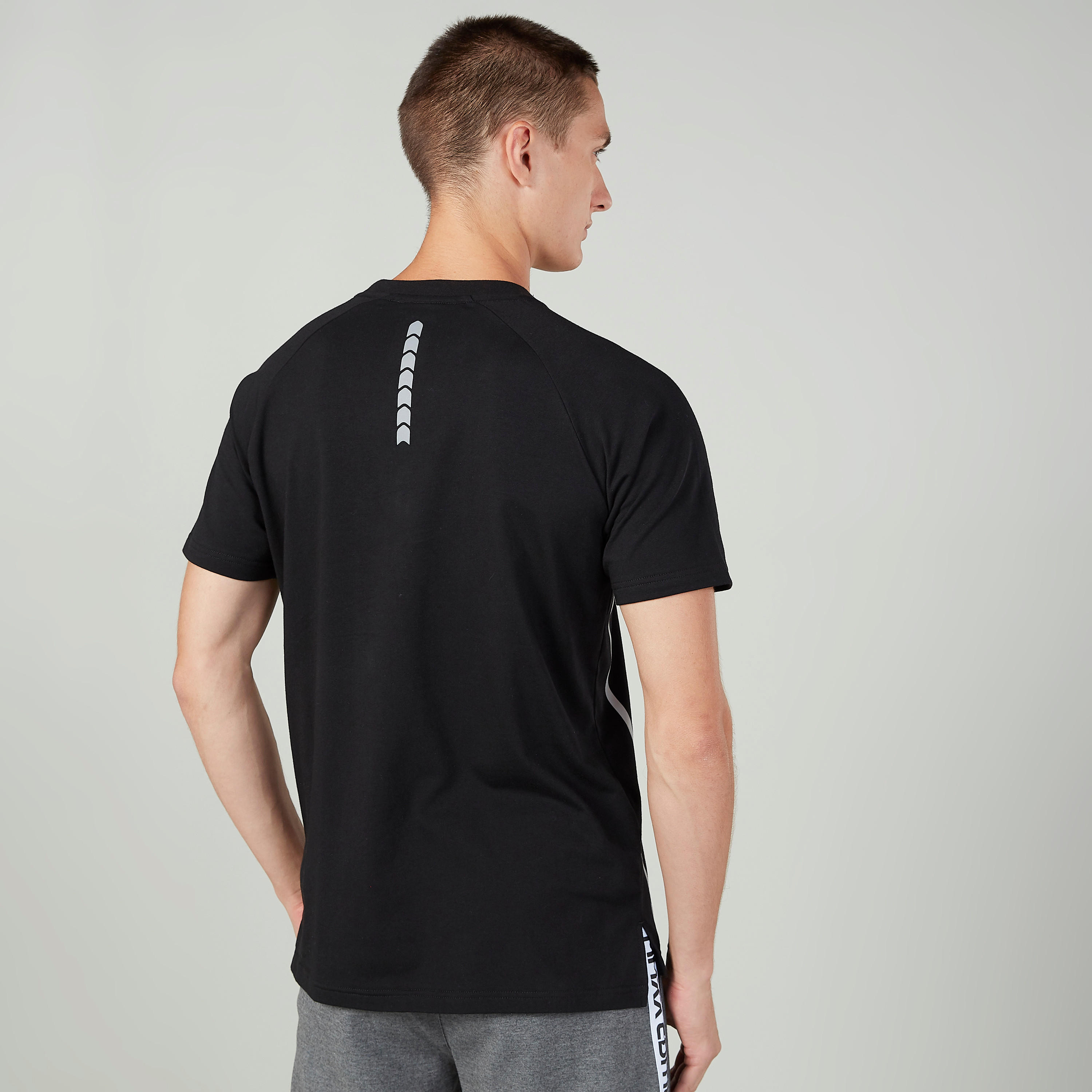 تيشيرت بطبعات وياقة مستديرة وأكمام قصيرة إكسبو 2020-men-clothing-sportswearandactivewear-tshirtsandpolos-image-4