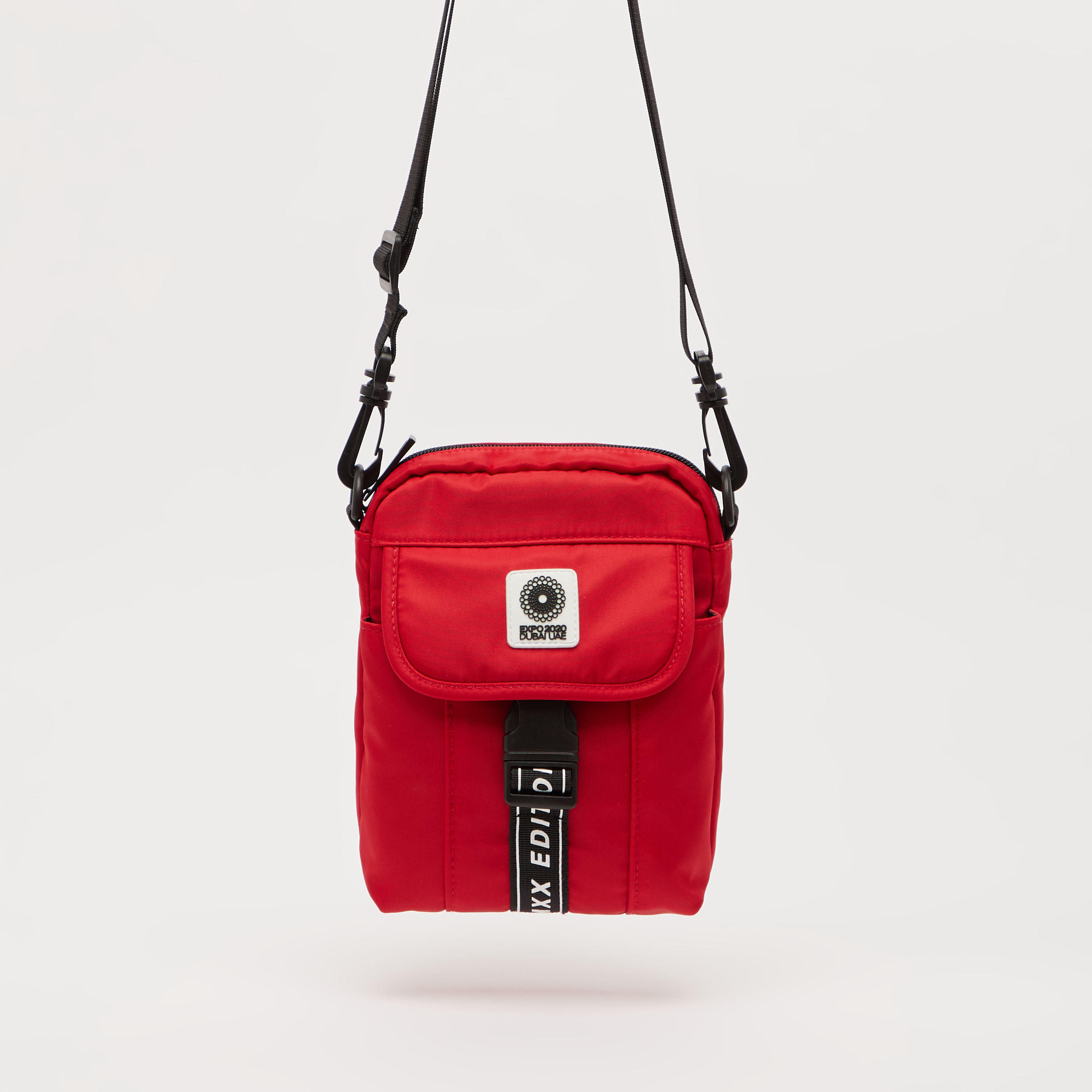 شنطة كروس بودي بطبعات وحزام قابل للتعديل إكسبو 2020-men-bags-image-3