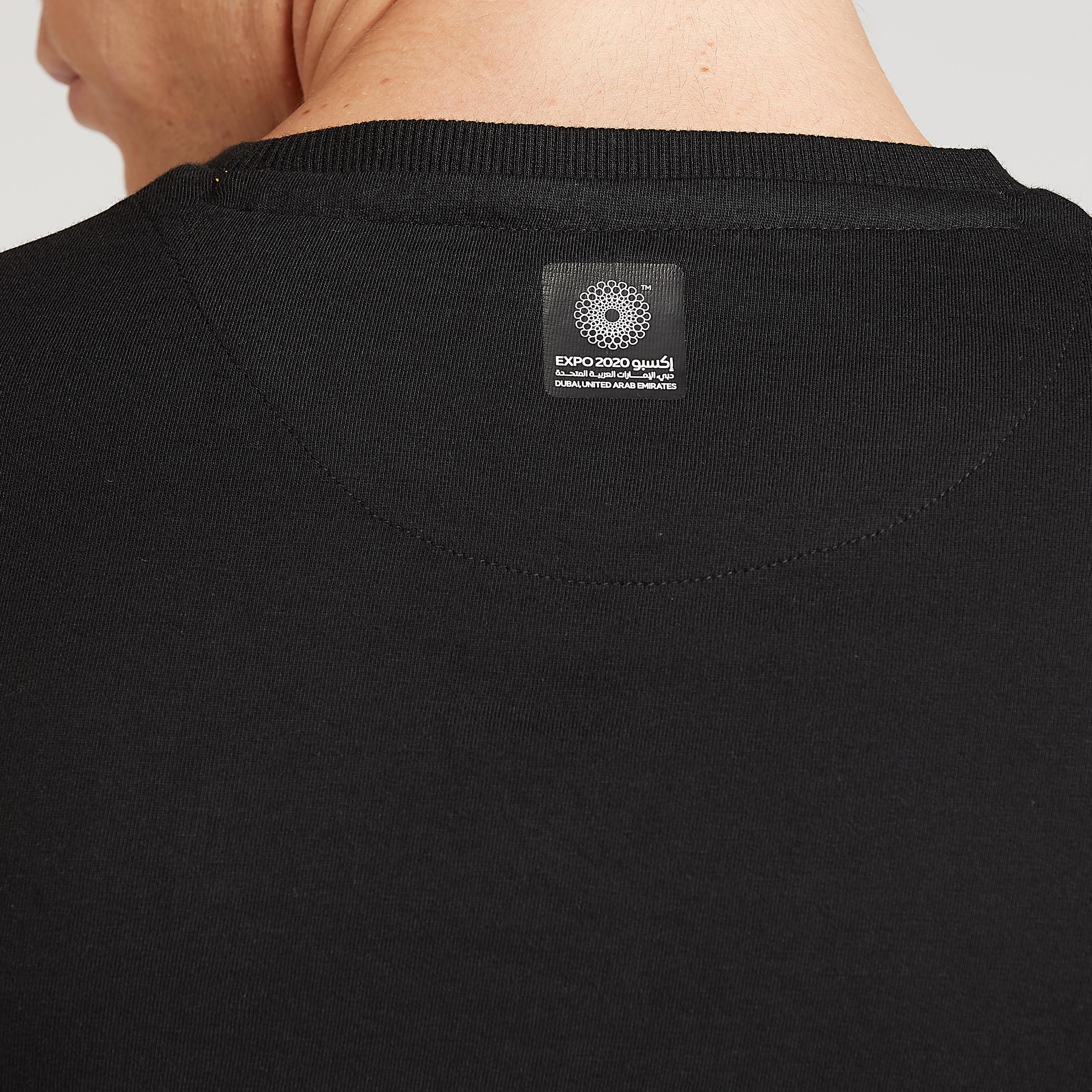 تيشيرت مستدام سليم فيت بياقة ضيقة وأكمام قصيرة وطبعات إكسبو 2020-men-clothing-sportswearandactivewear-tshirtsandpolos-image-5