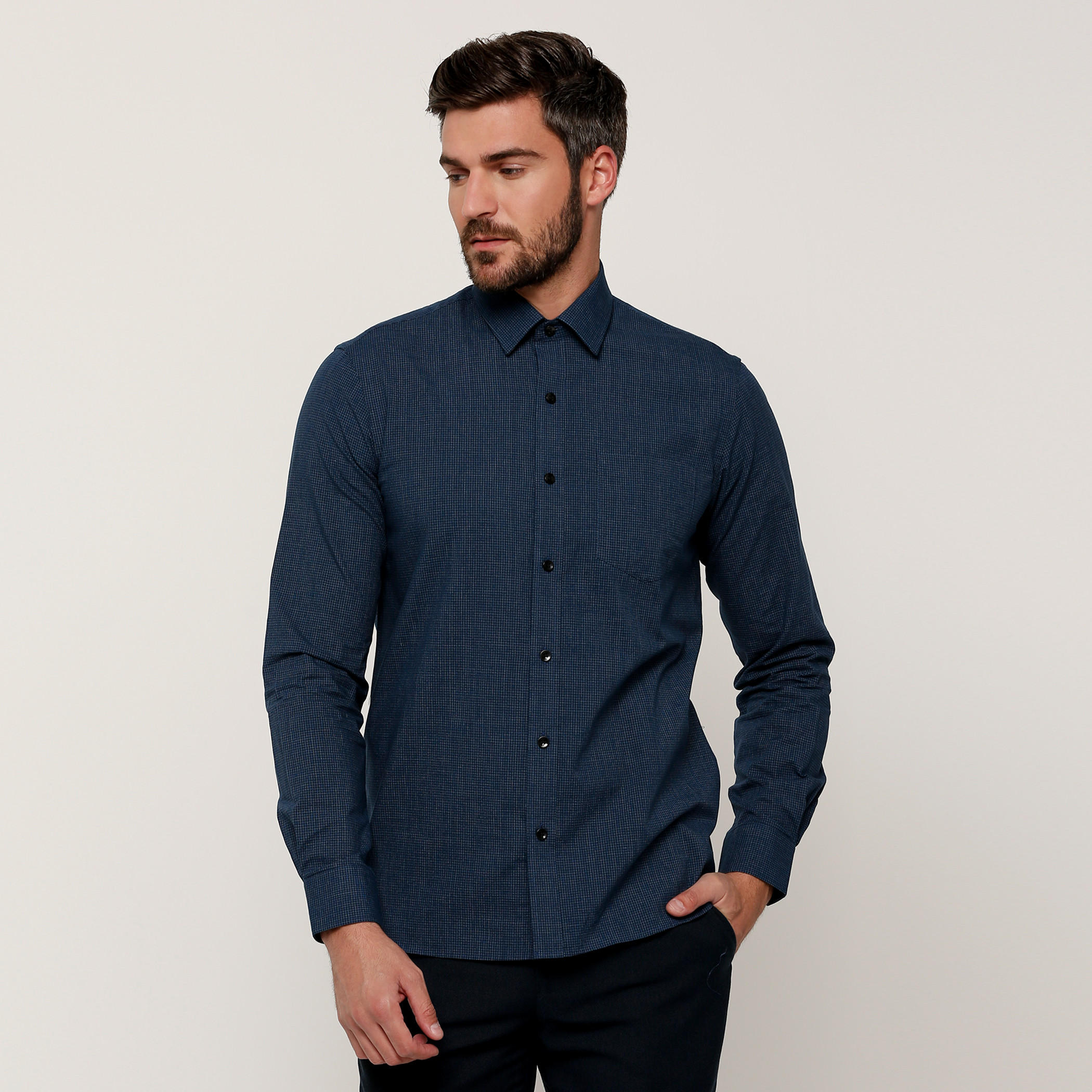 قميص كاروهات بأكمام طويلة وأزرار من آرو-men-clothing-shirts-image-1