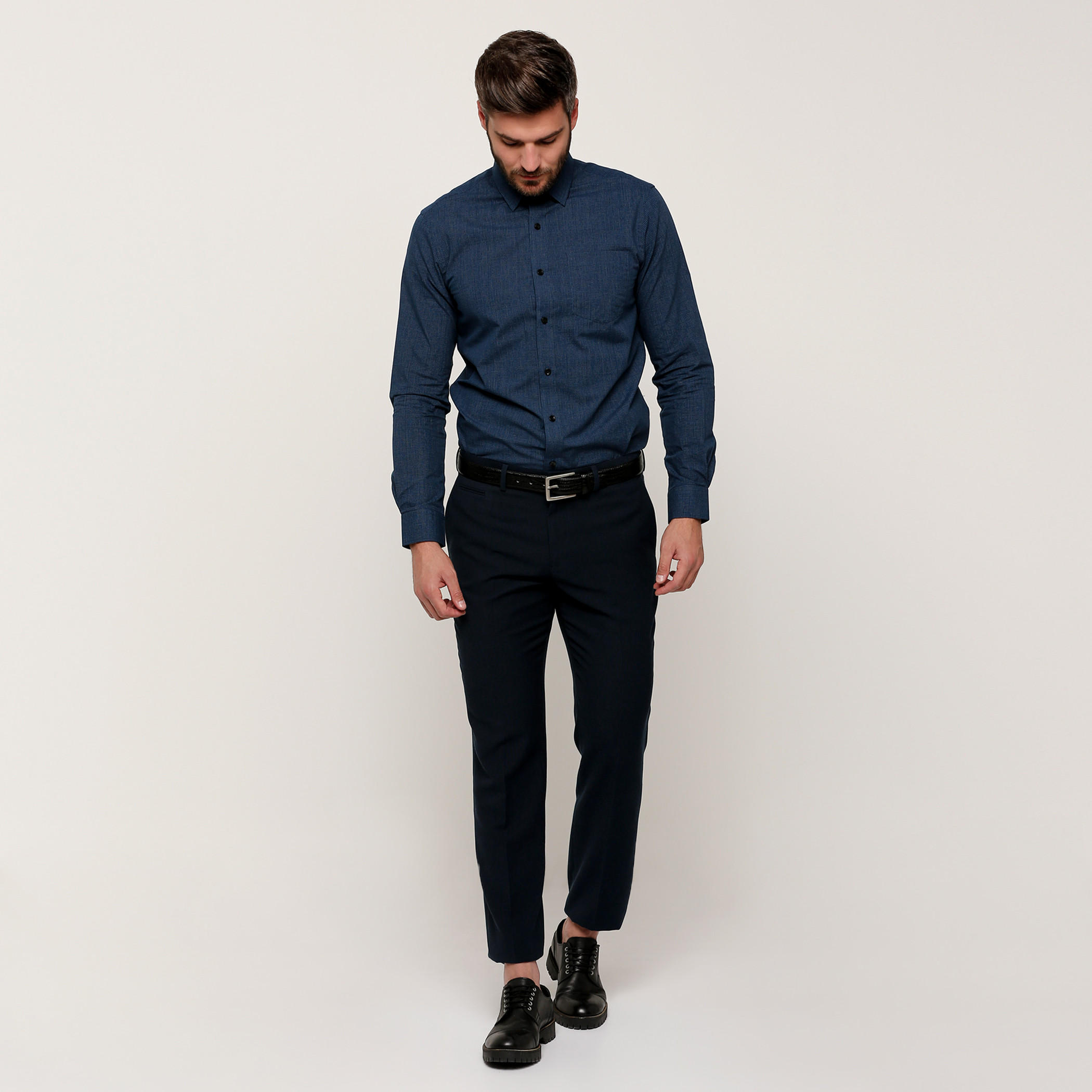 قميص كاروهات بأكمام طويلة وأزرار من آرو-men-clothing-shirts-image-5