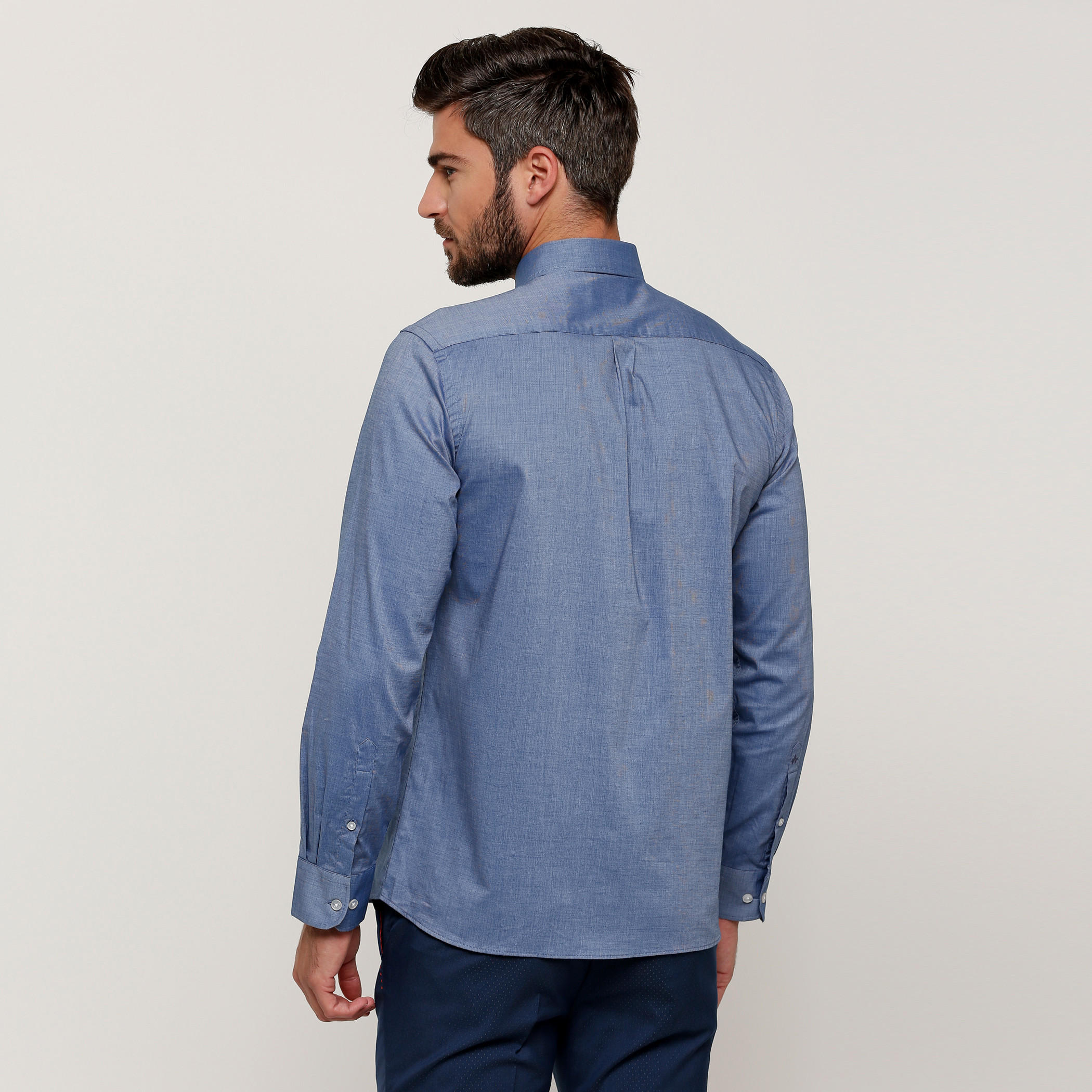 قميص بأكمام طويلة وأزرار من آرو-men-clothing-shirts-image-4