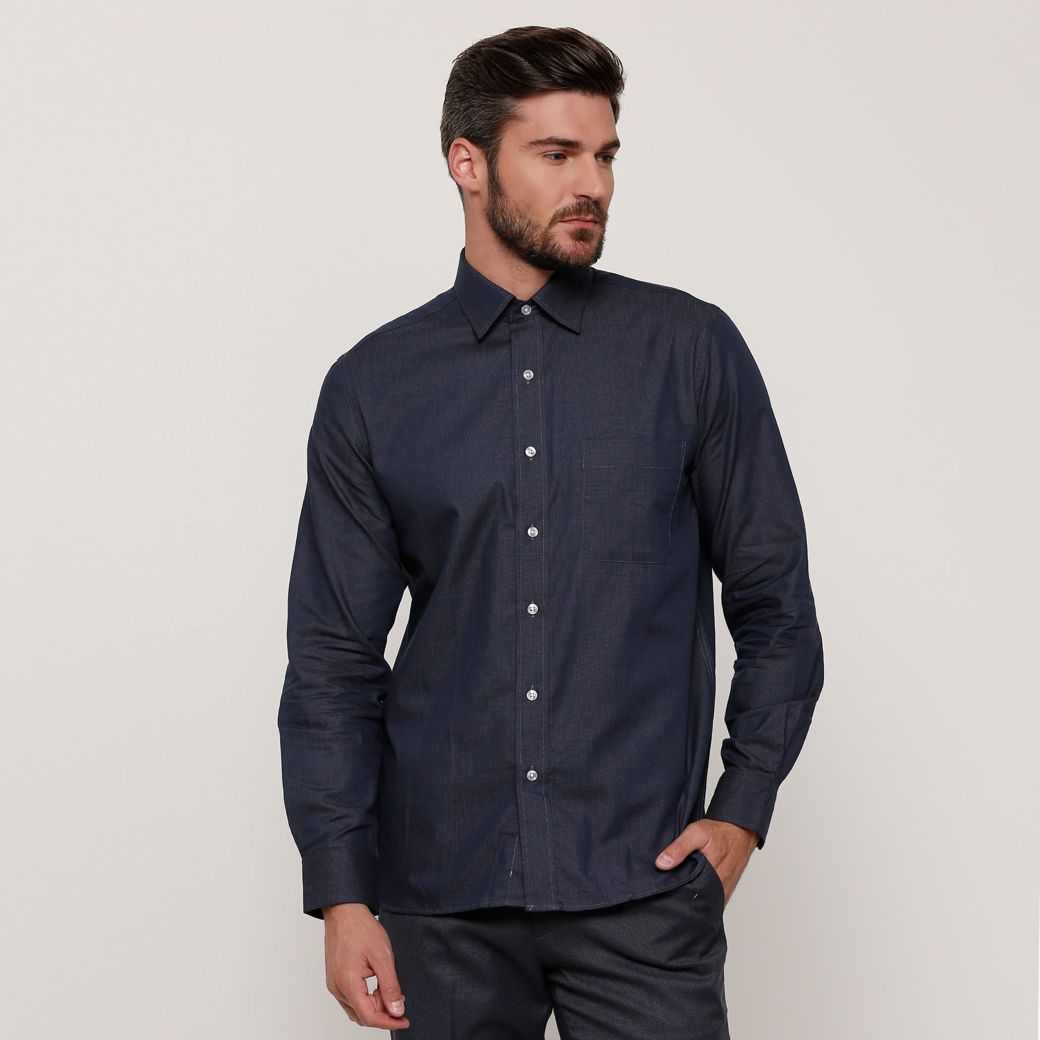 قميص بأكمام طويلة وأزرار من آرو-men-clothing-shirts-image-1
