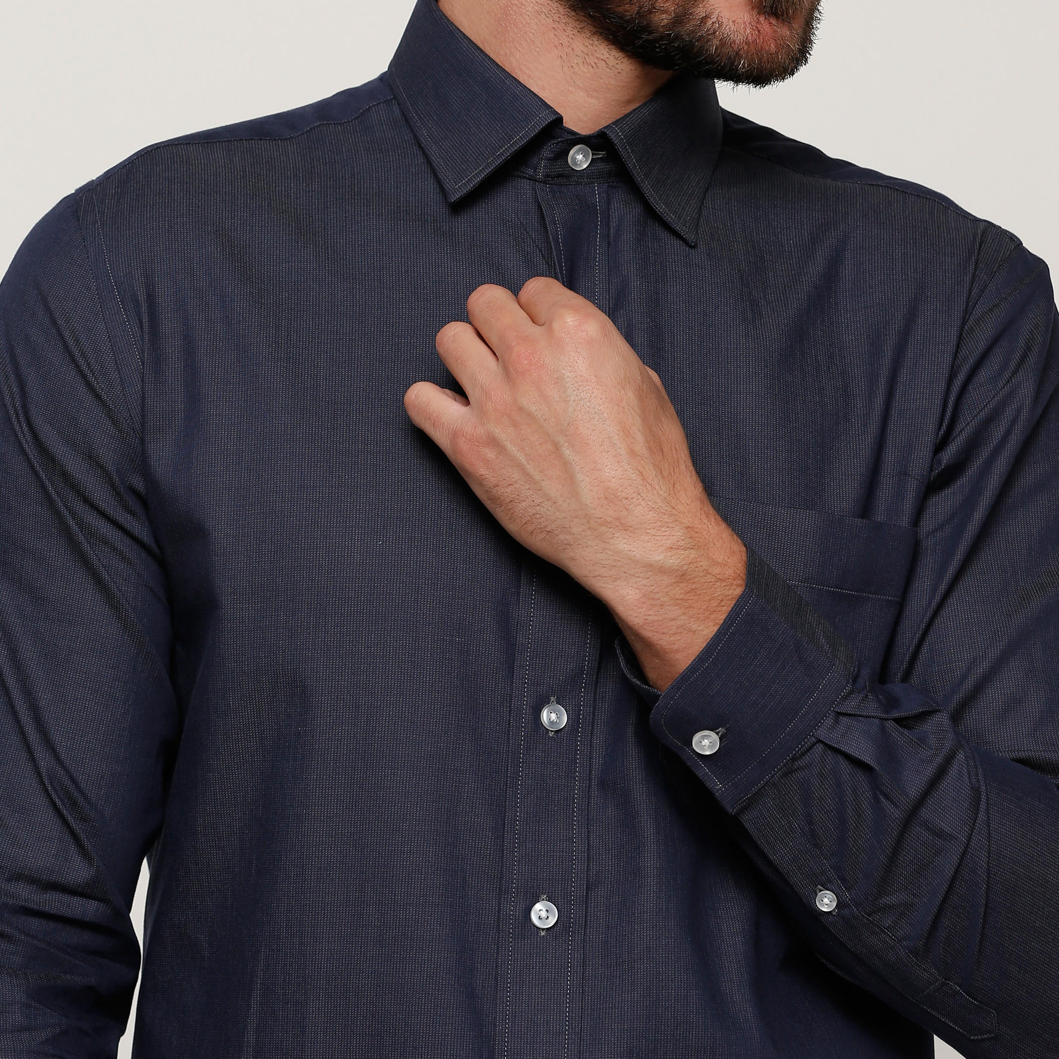 قميص بأكمام طويلة وأزرار من آرو-men-clothing-shirts-image-4