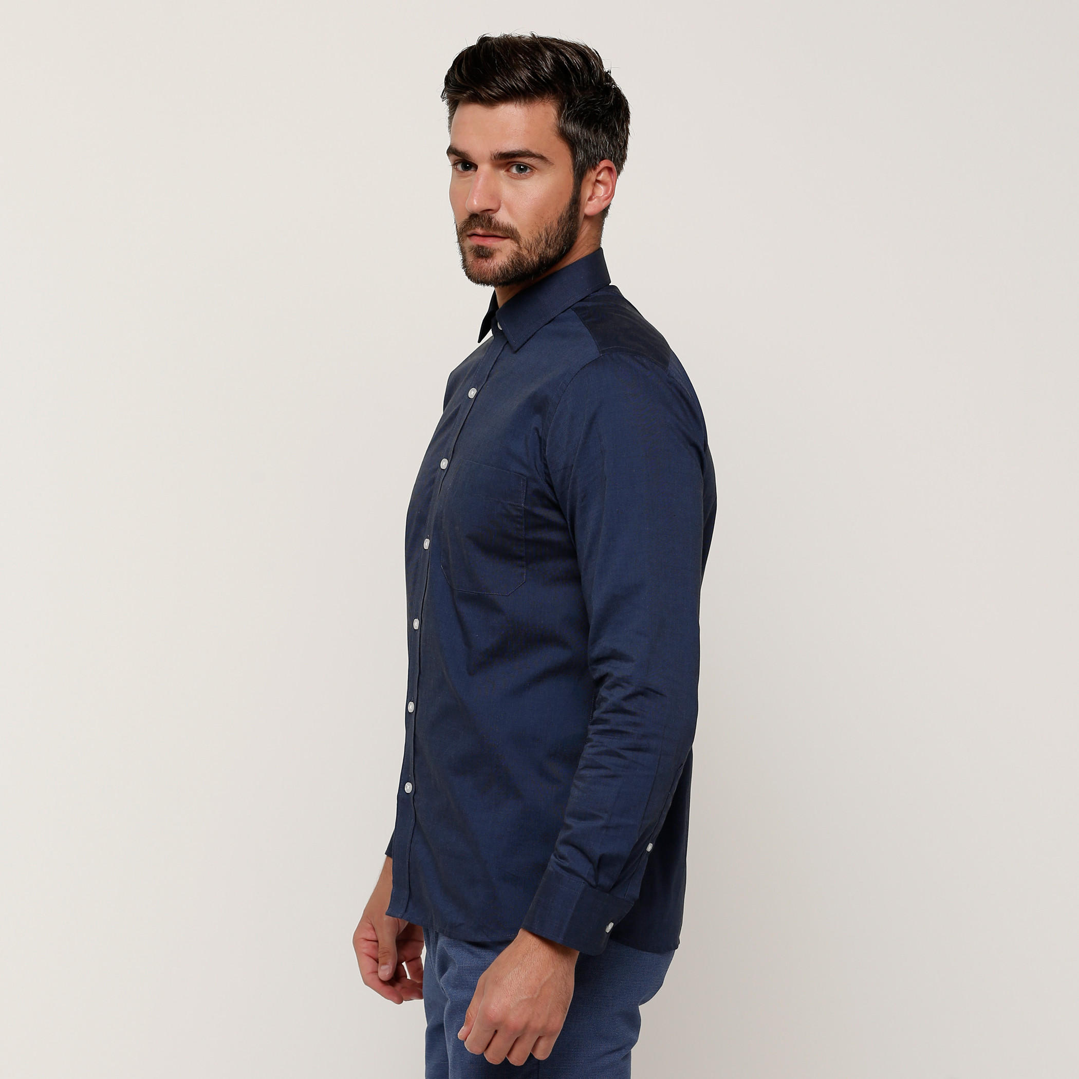 قميص بأكمام طويلة وأزرار من آرو-men-clothing-shirts-image-3