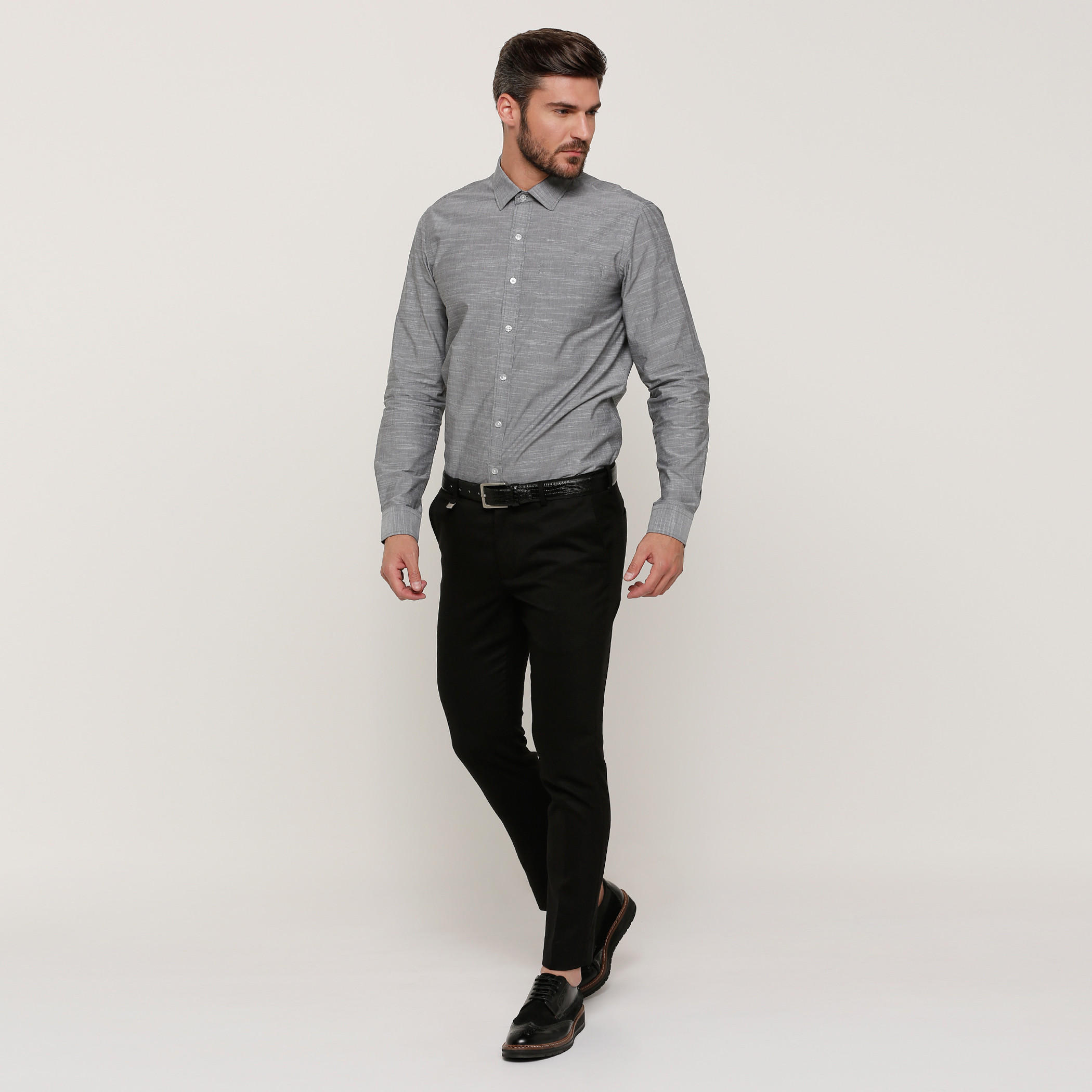 قميص بأكمام طويلة وأزرار مع طبعات من آرو-men-clothing-shirts-image-5