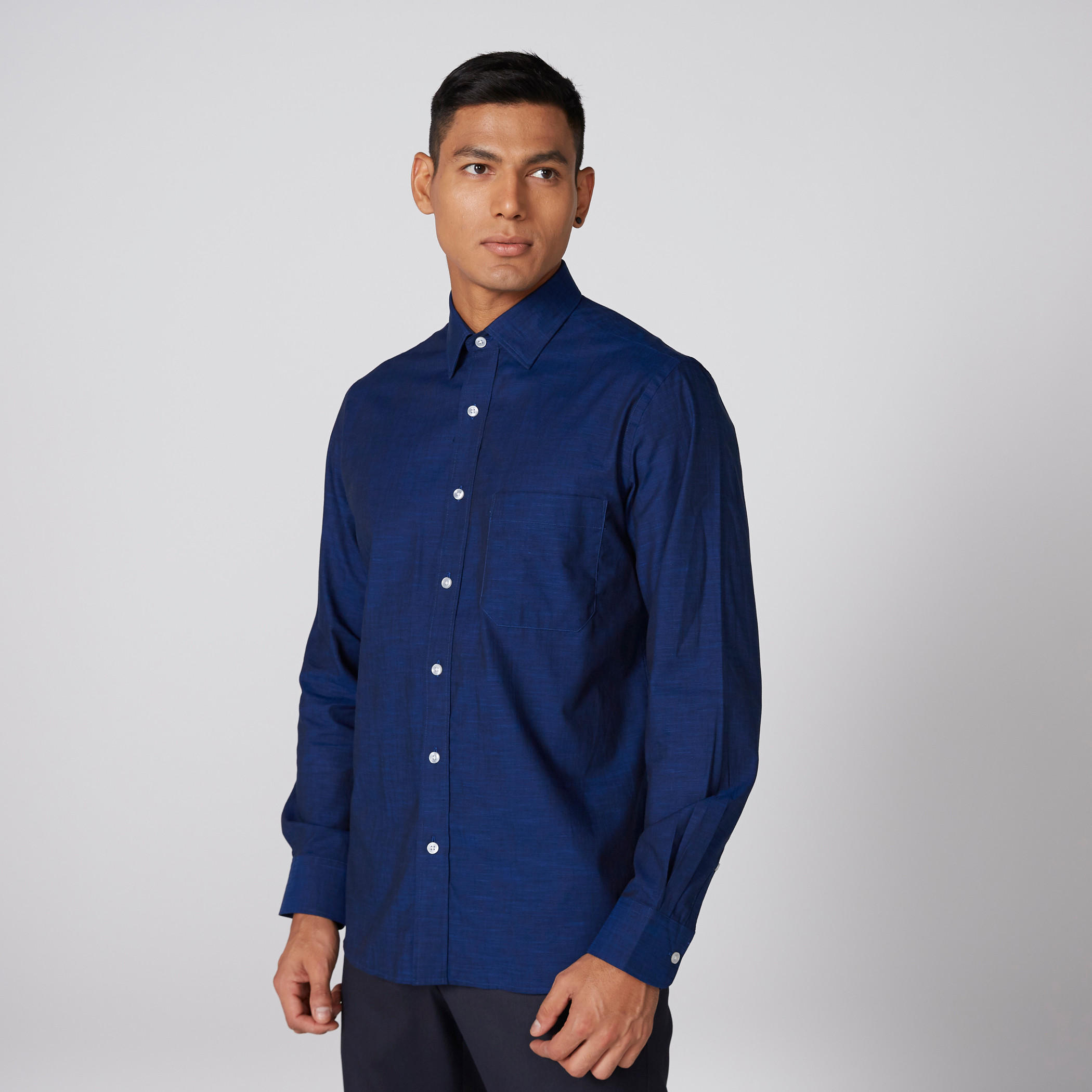 قميص بأكمام طويلة وأزرار وجيب من آرو-men-clothing-shirts-image-1