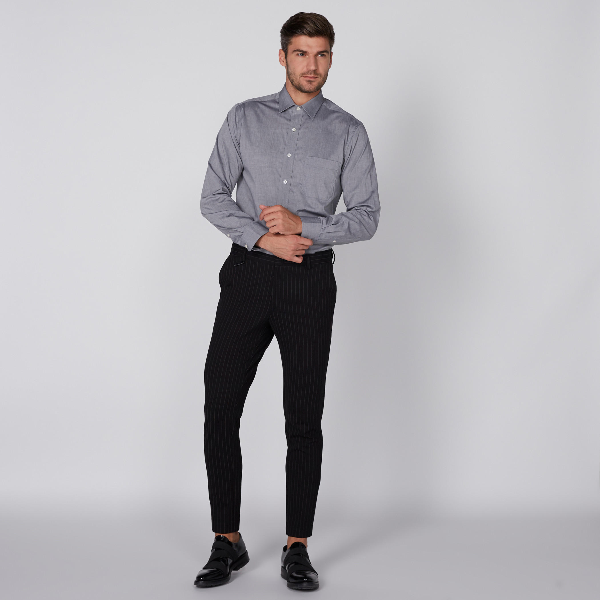 قميص بأكمام طويلة وأزرار وجيوب من آرو-men-clothing-shirts-image-4