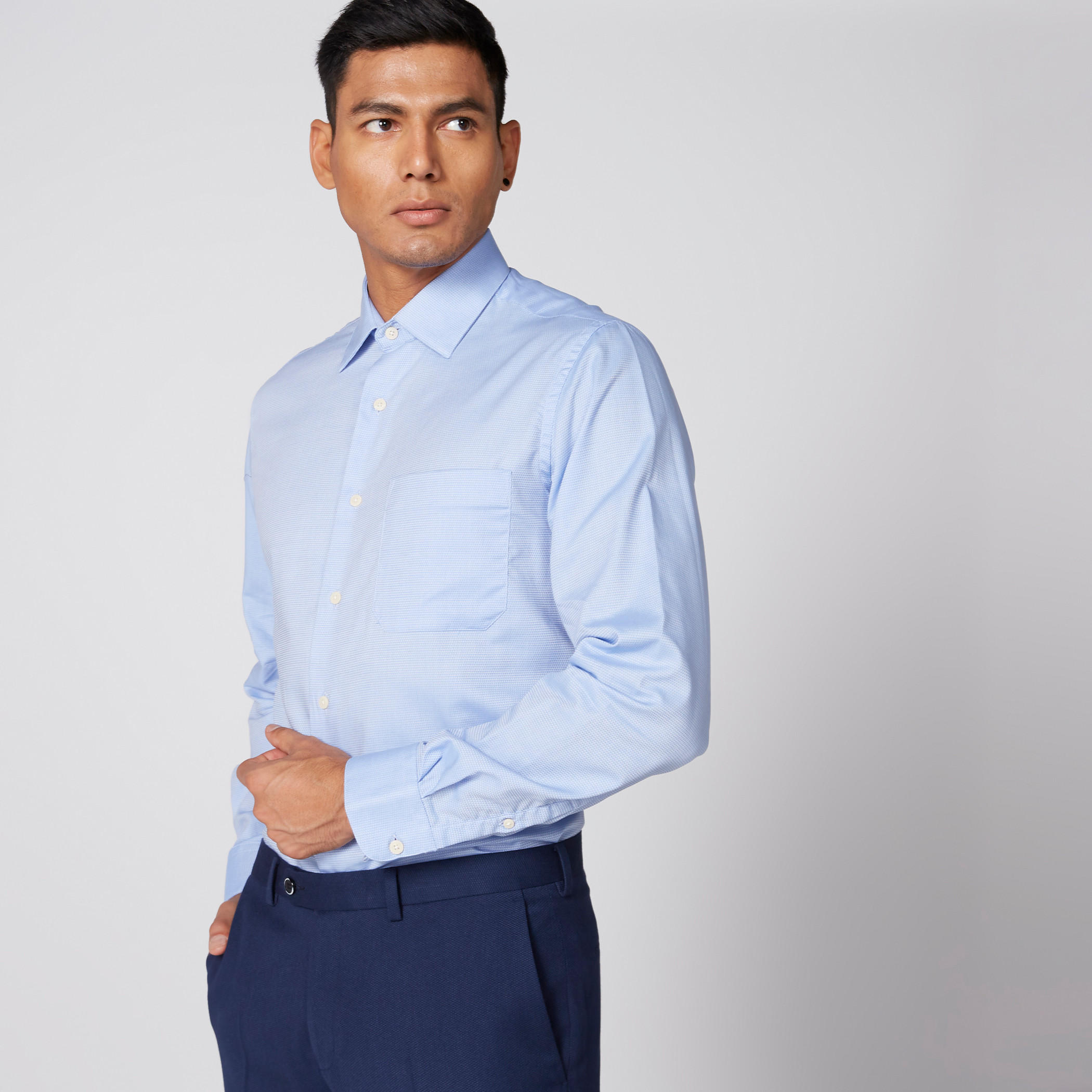 قميص بارز الملمس بأكمام طويلة وأزرار من آرو-men-clothing-shirts-image-1