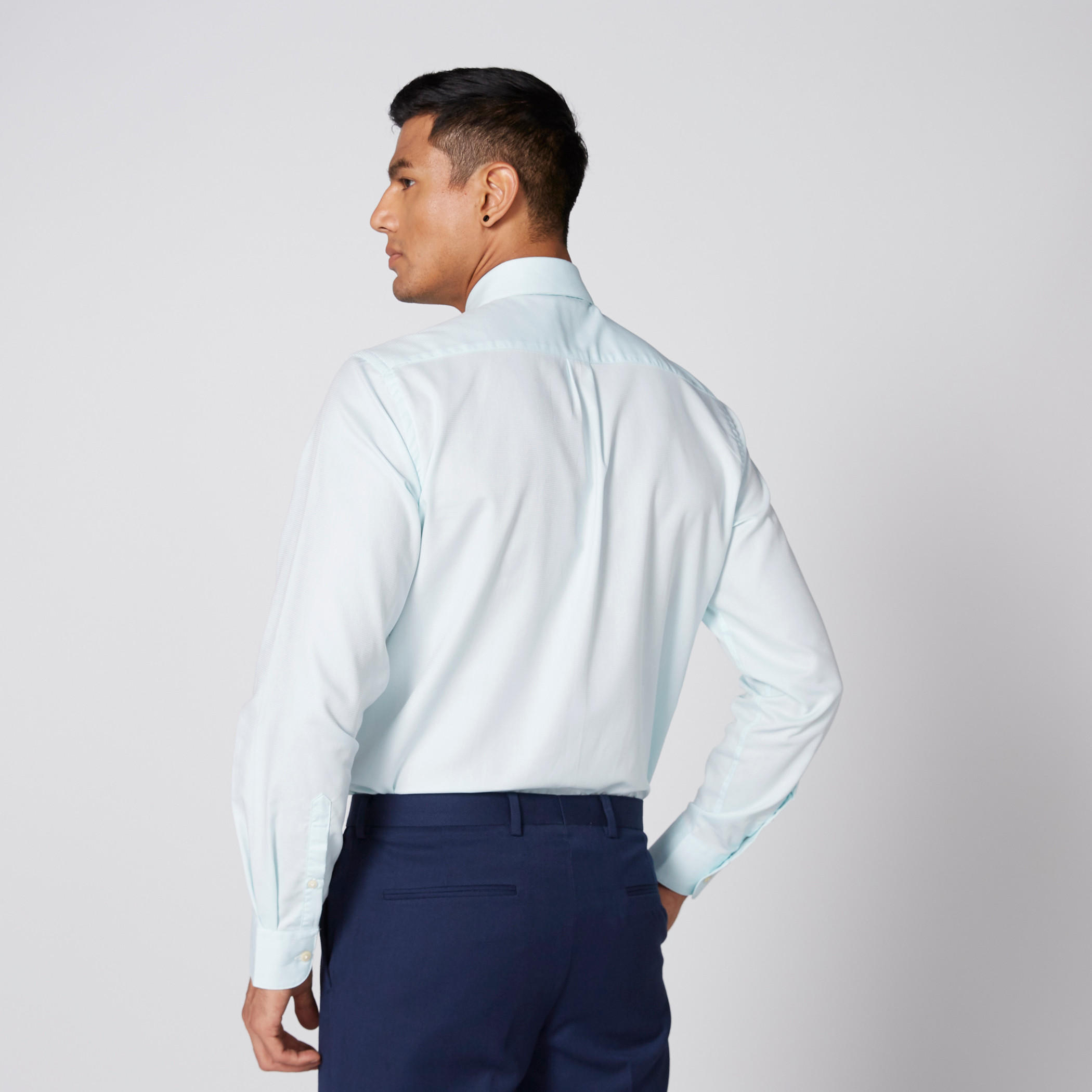 قميص بأكمام طويلة وأزرار من آرو-men-clothing-shirts-image-2
