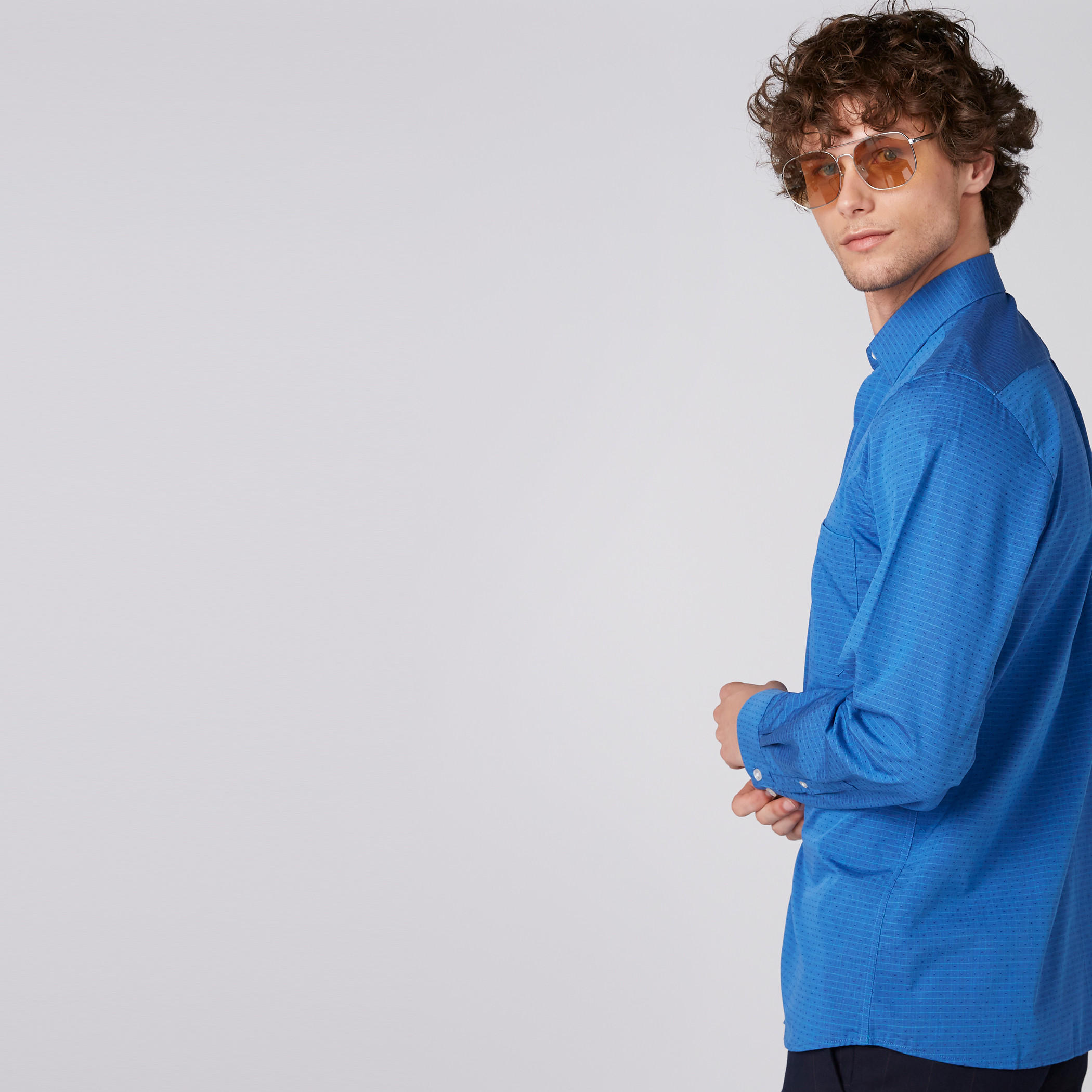 قميص بأكمام طويلة وأزرار من آرو-men-clothing-shirts-image-2