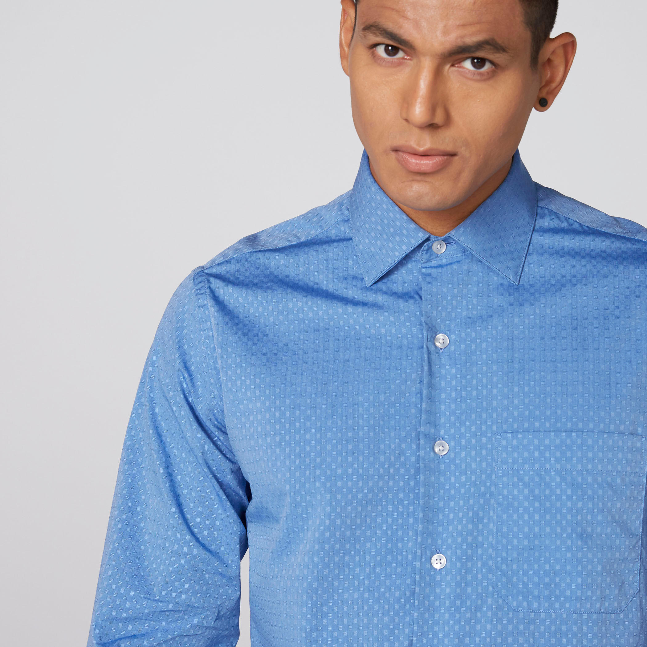 قميص بارز الملمس بأكمام طويلة وأزرار من آرو-men-clothing-shirts-image-4