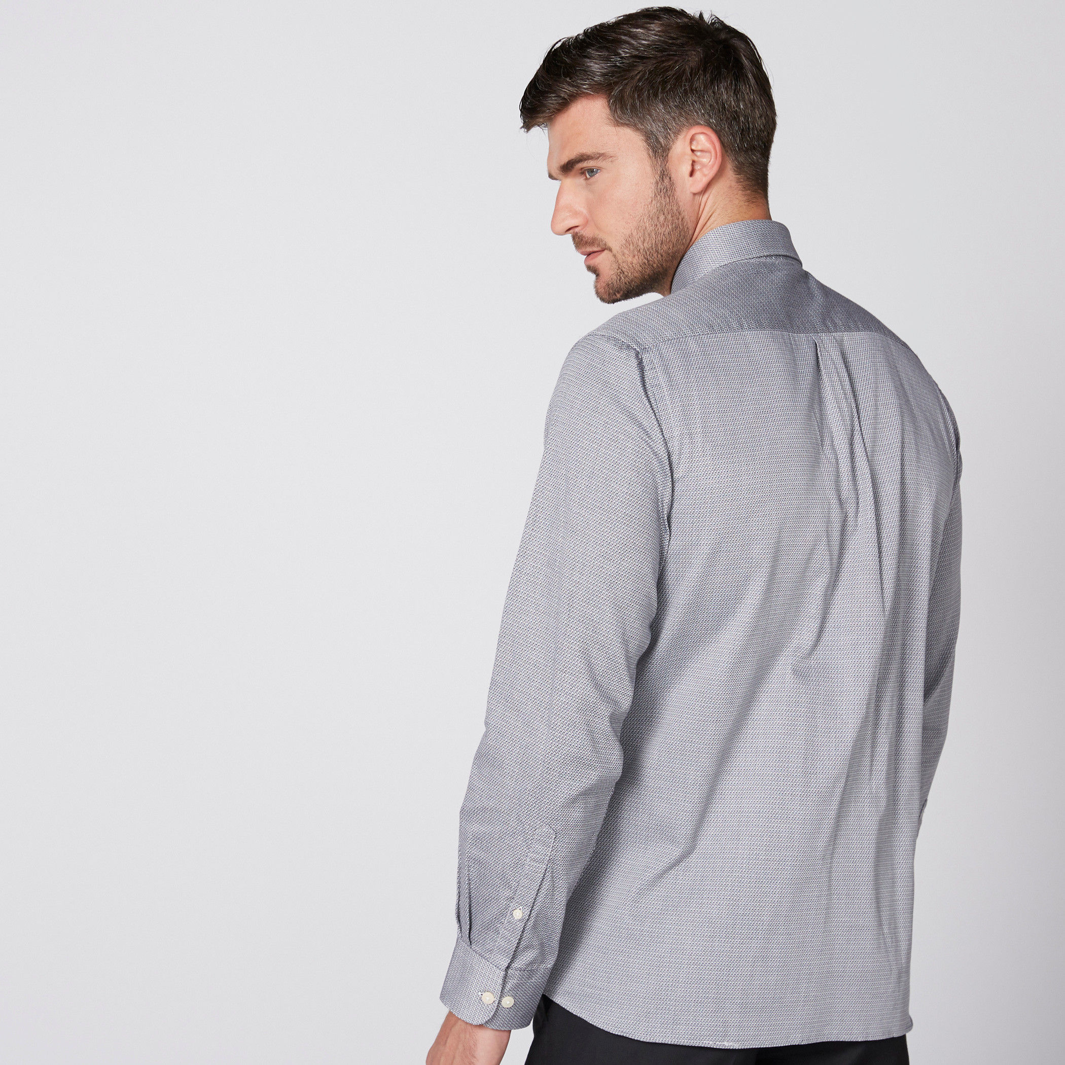 قميص بأكمام طويلة وأزرار وطبعات من آرو-men-clothing-shirts-image-4