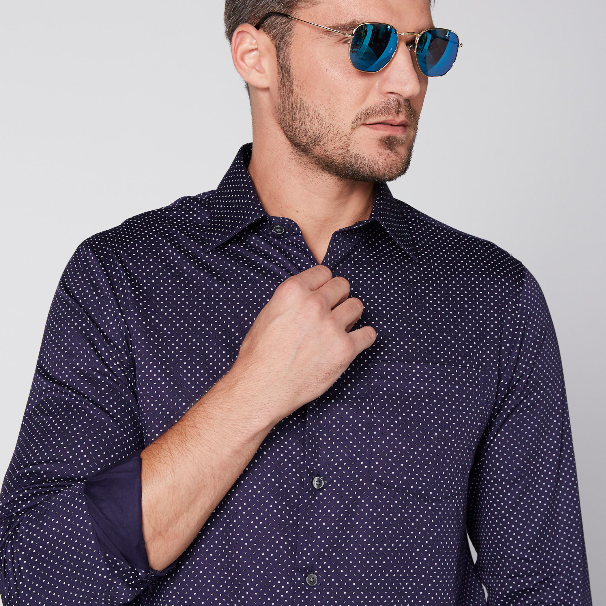 قميص بأكمام طويلة وأزرار وطبعات من آرو-men-clothing-shirts-image-1