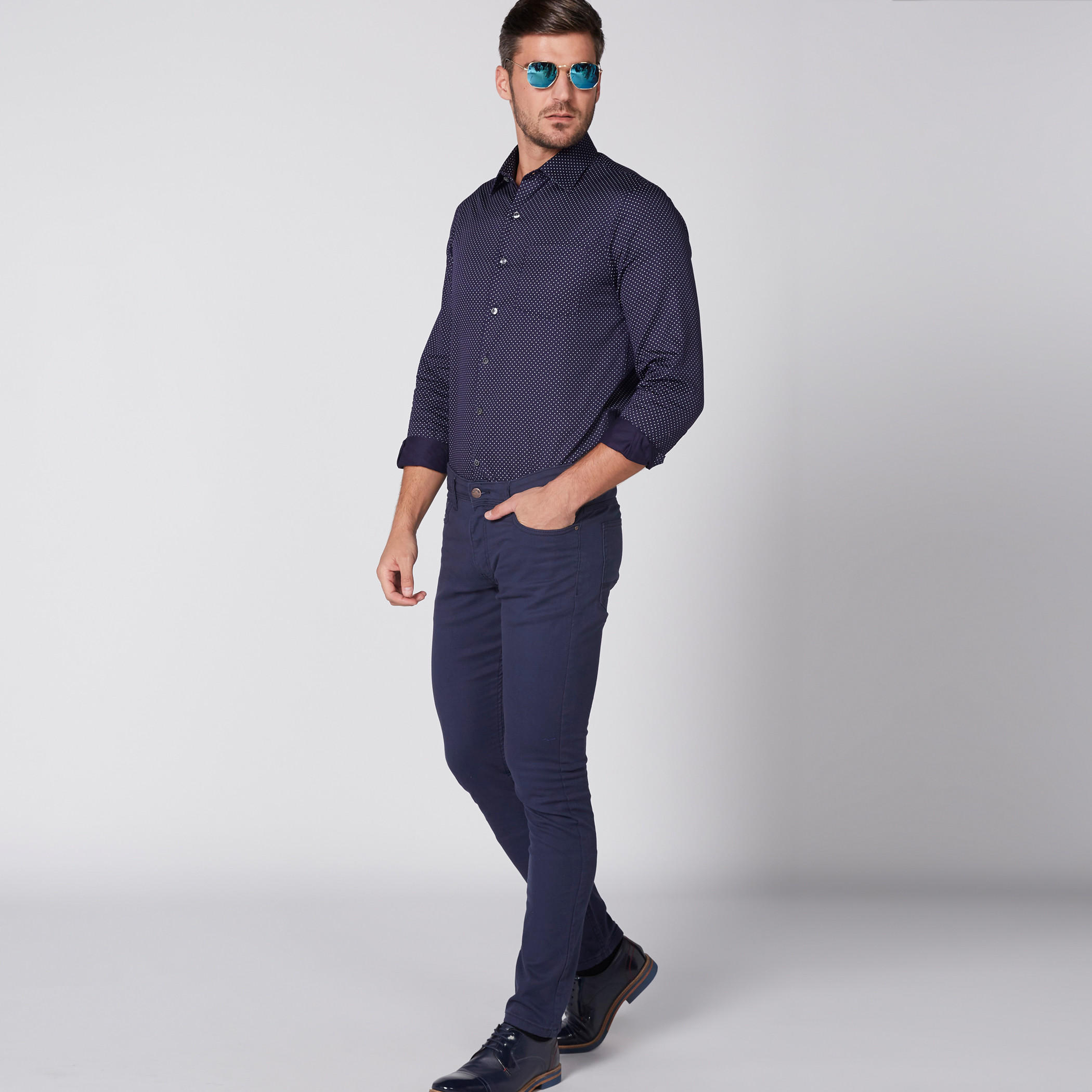 قميص بأكمام طويلة وأزرار وطبعات من آرو-men-clothing-shirts-image-3