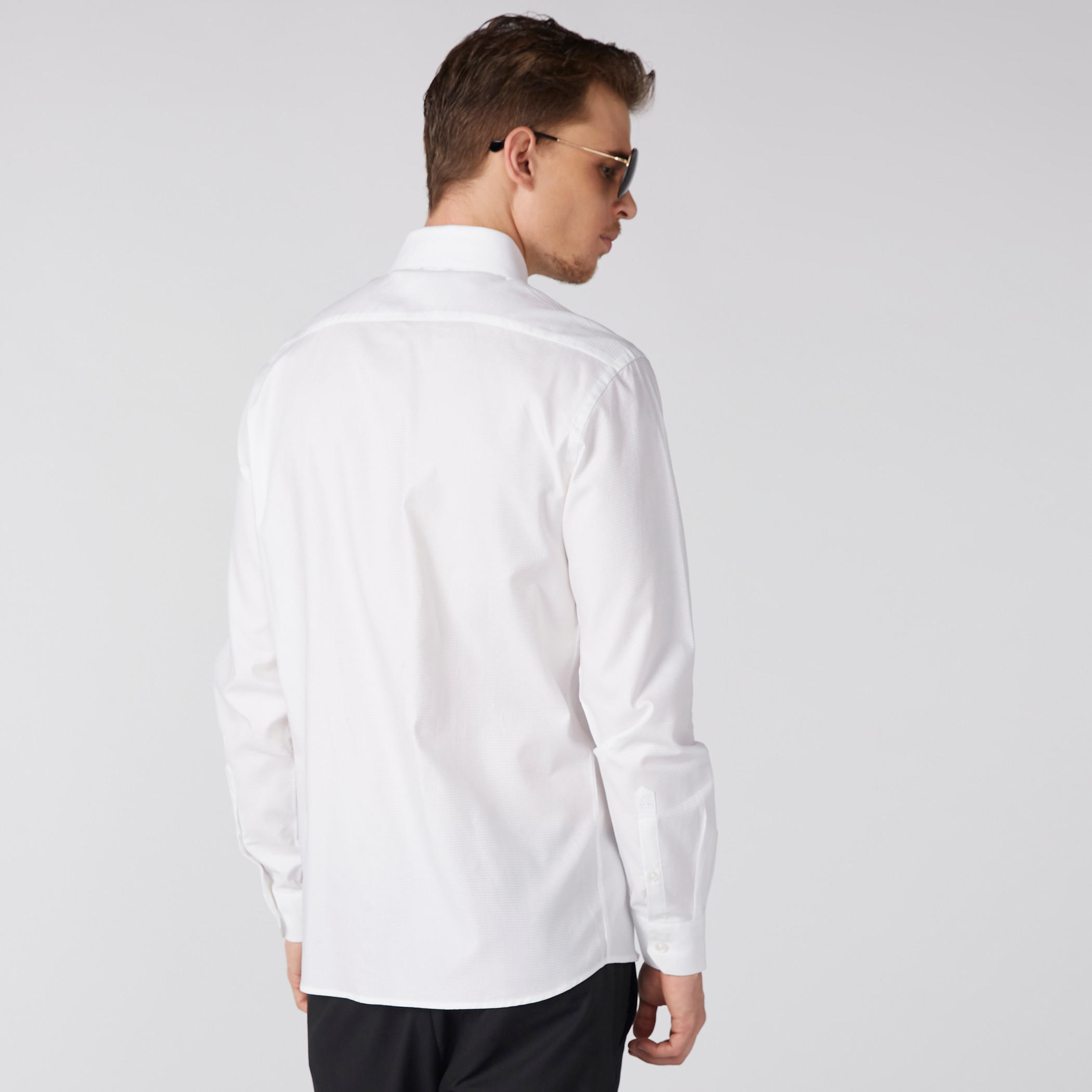 قميص بأكمام طويلة ووصلة أزرار كاملة من آرو-men-clothing-shirts-image-1