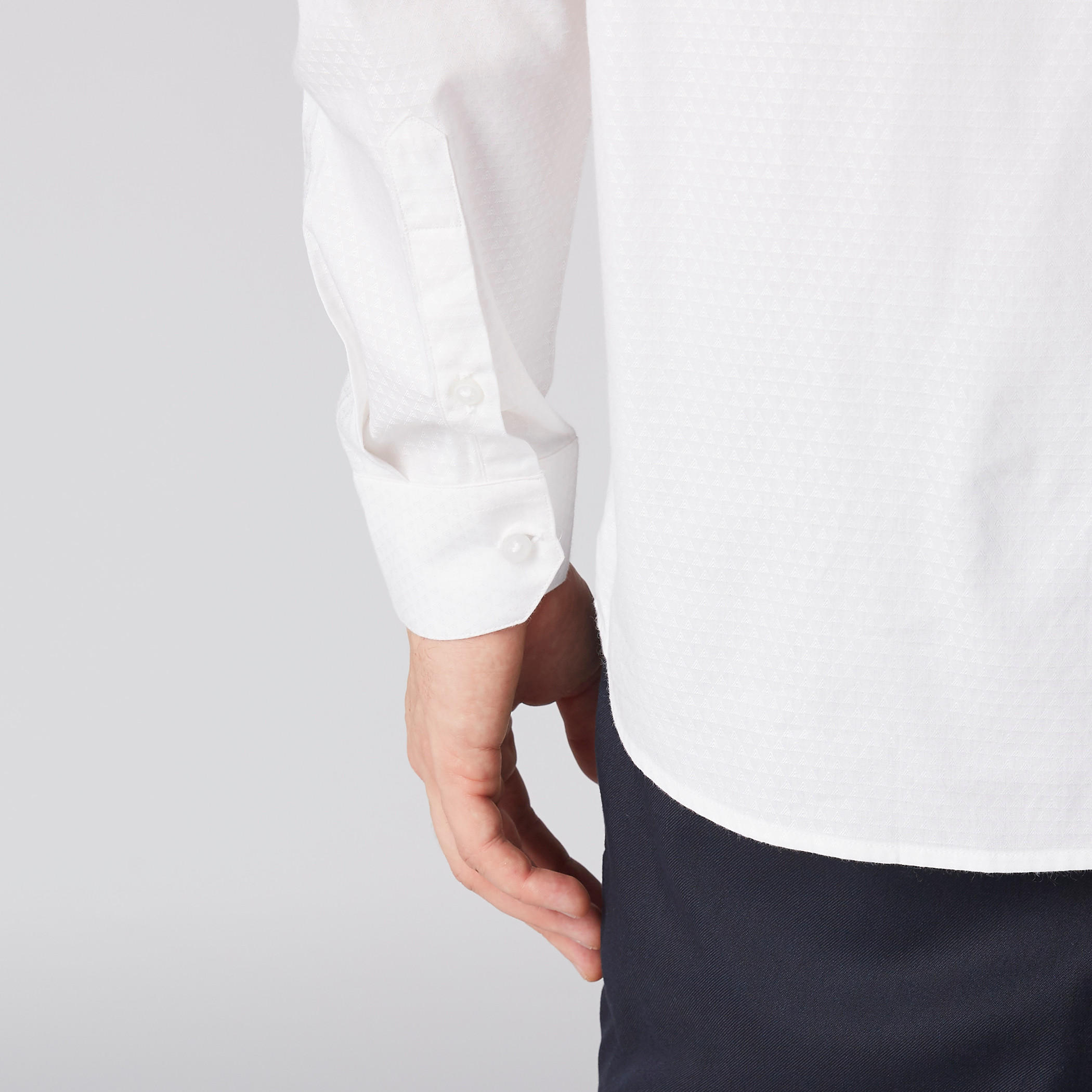 قميص بأكمام طويلة وأزرار وجيب من آرو-men-clothing-shirts-image-2