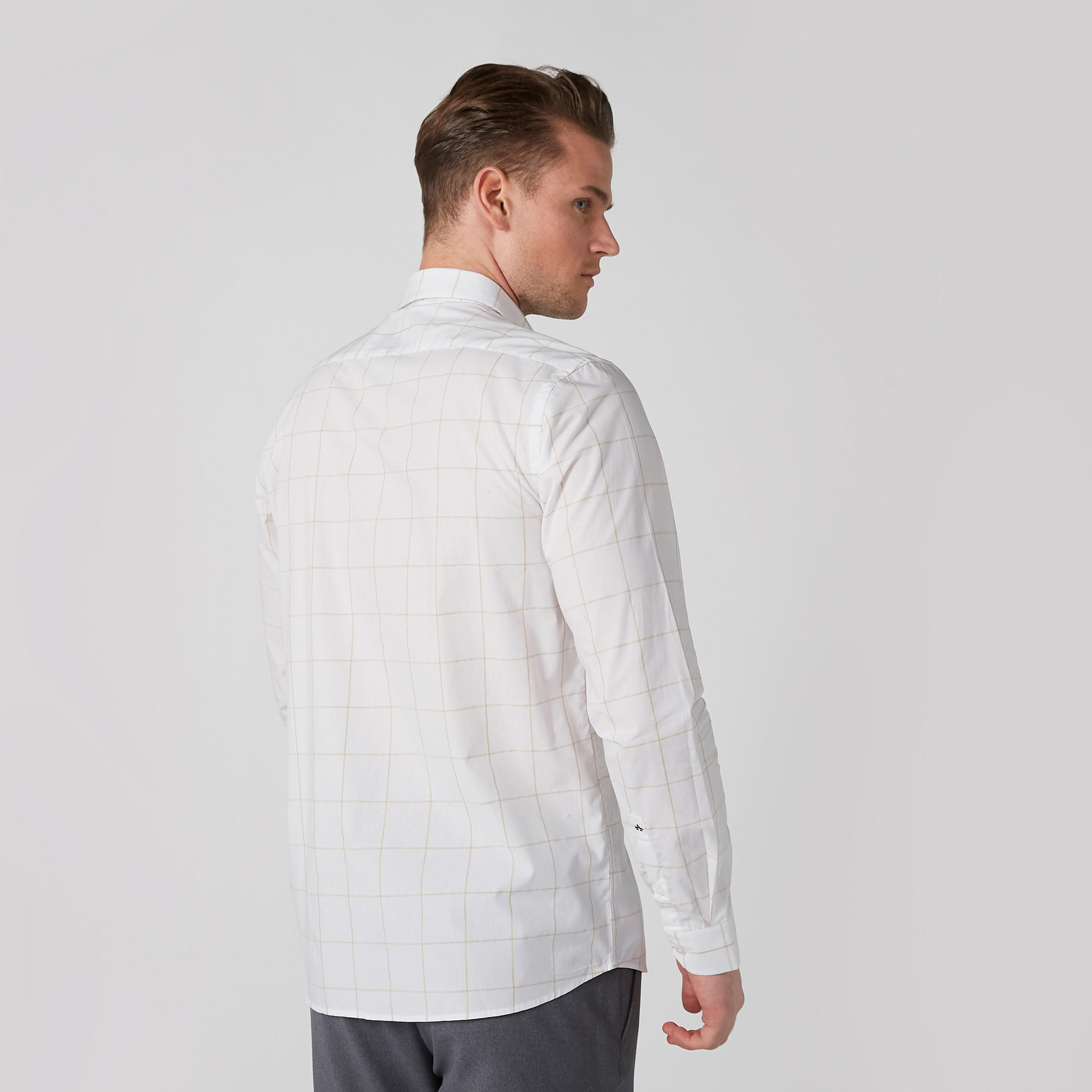 قميص كاروهات بأكمام طويلة وأزرار-men-clothing-shirts-image-3