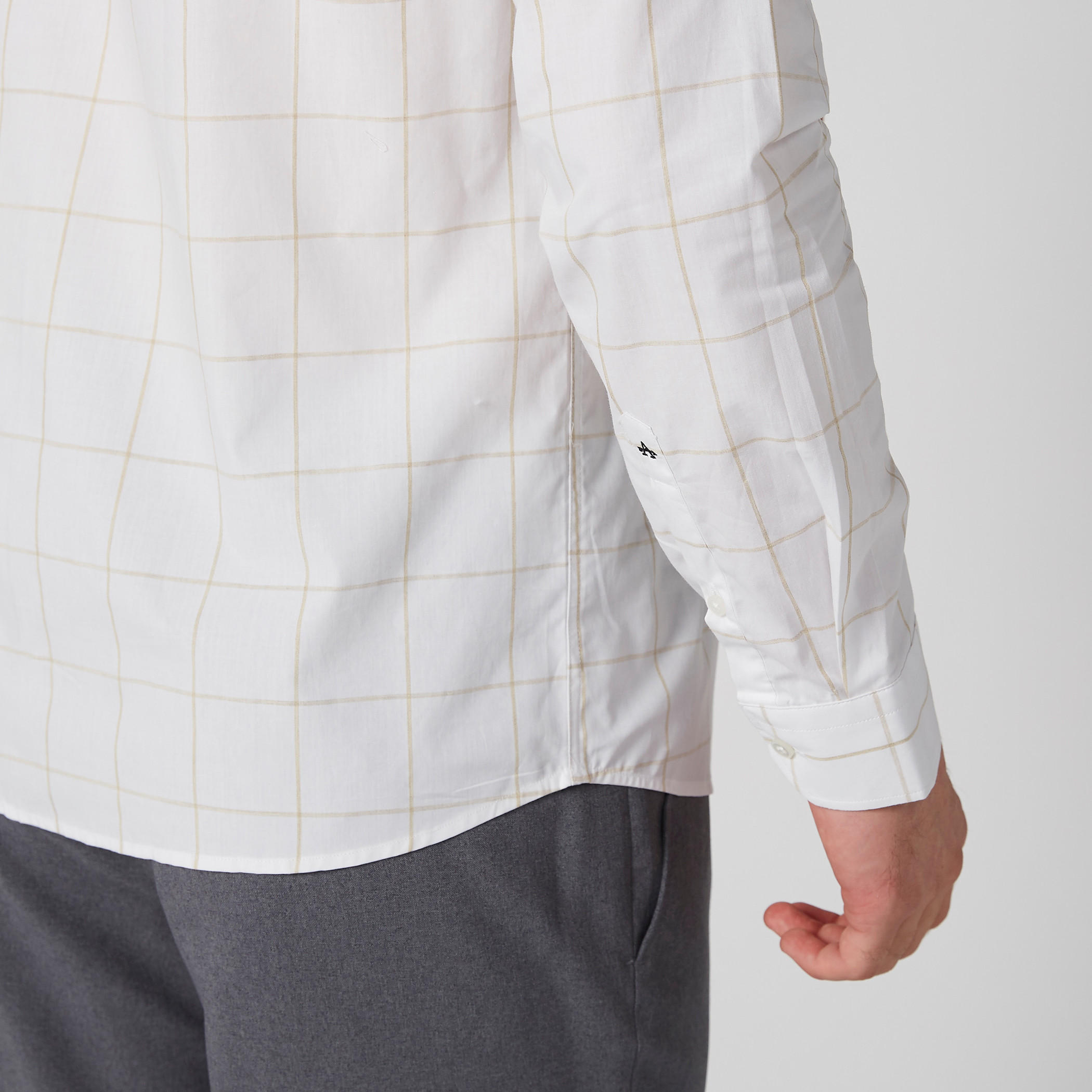 قميص كاروهات بأكمام طويلة وأزرار-men-clothing-shirts-image-5
