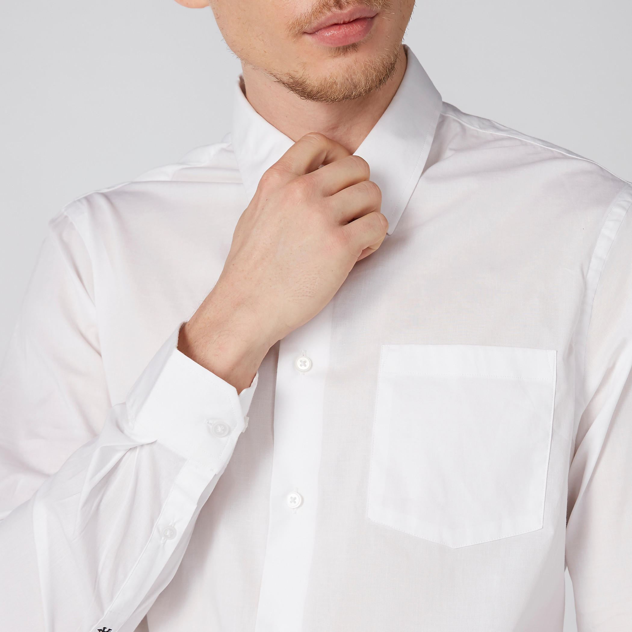 قميص بأكمام طويلة وأزرار وجيب من آرو-men-clothing-shirts-image-3