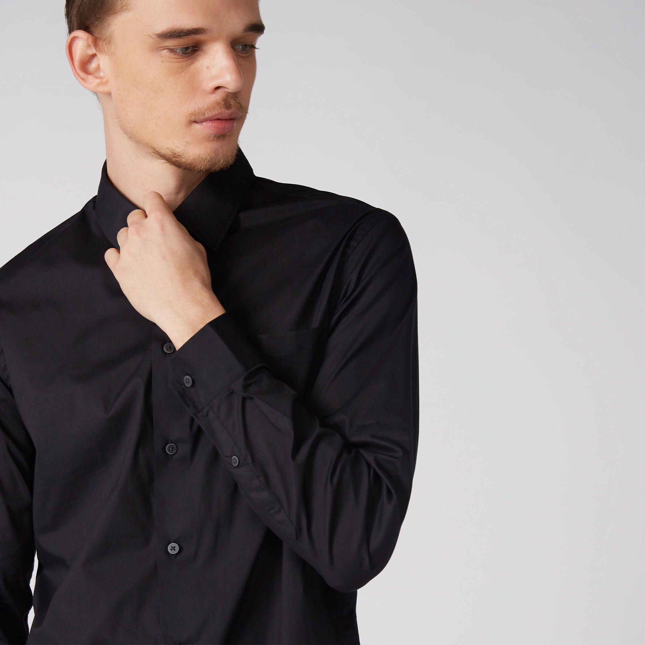 قميص بأكمام طويلة وأزرار وجيب من آرو-men-clothing-shirts-image-1