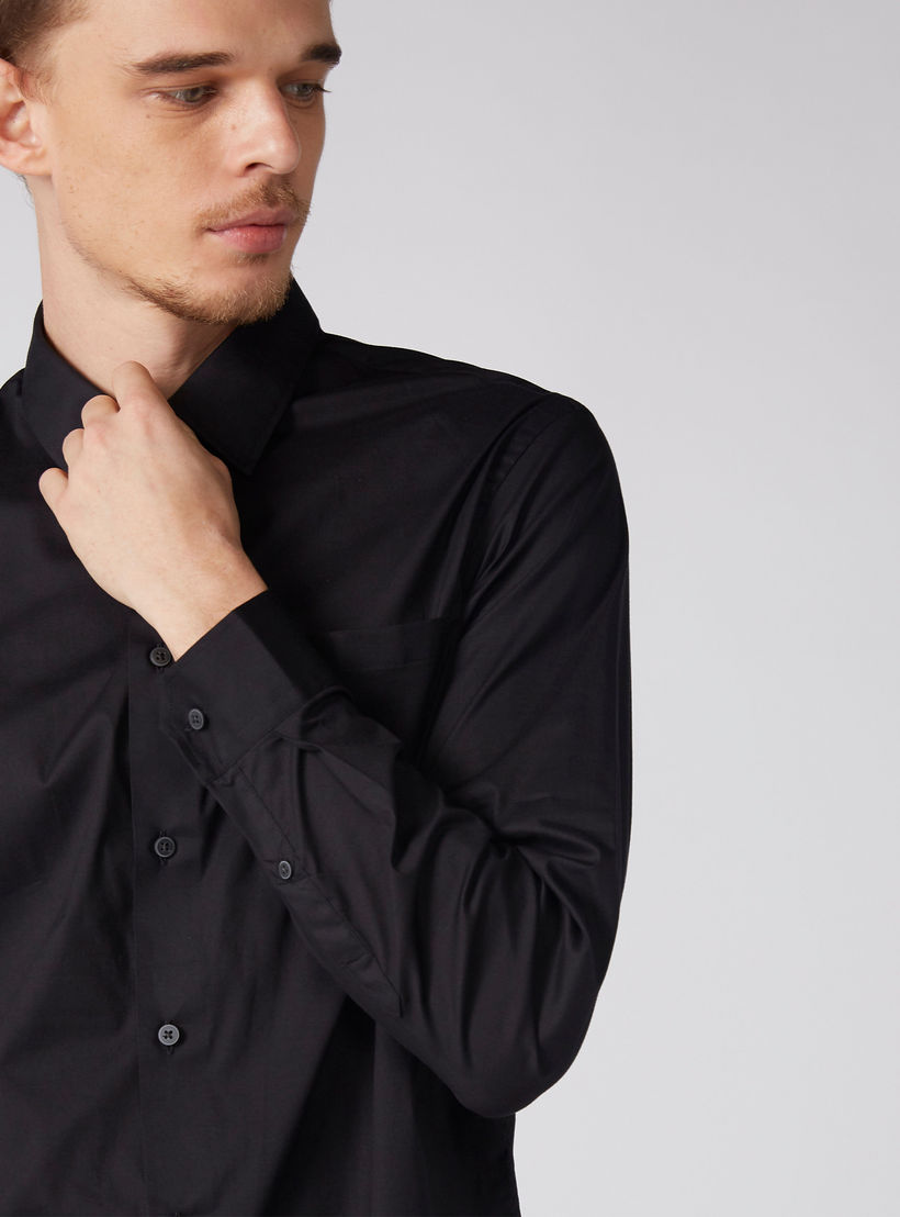 قميص بأكمام طويلة وأزرار وجيب من آرو-men-clothing-shirts-image-1