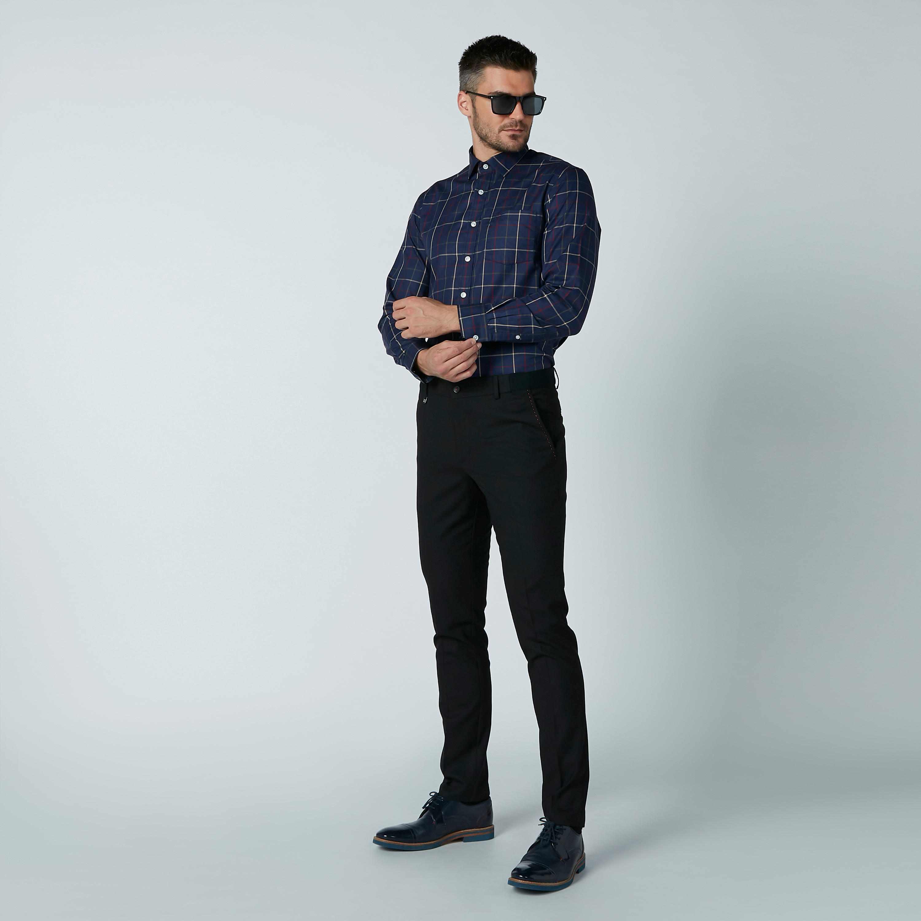 قميص كاروهات بأكمام طويلة من آرو-men-clothing-shirts-image-2
