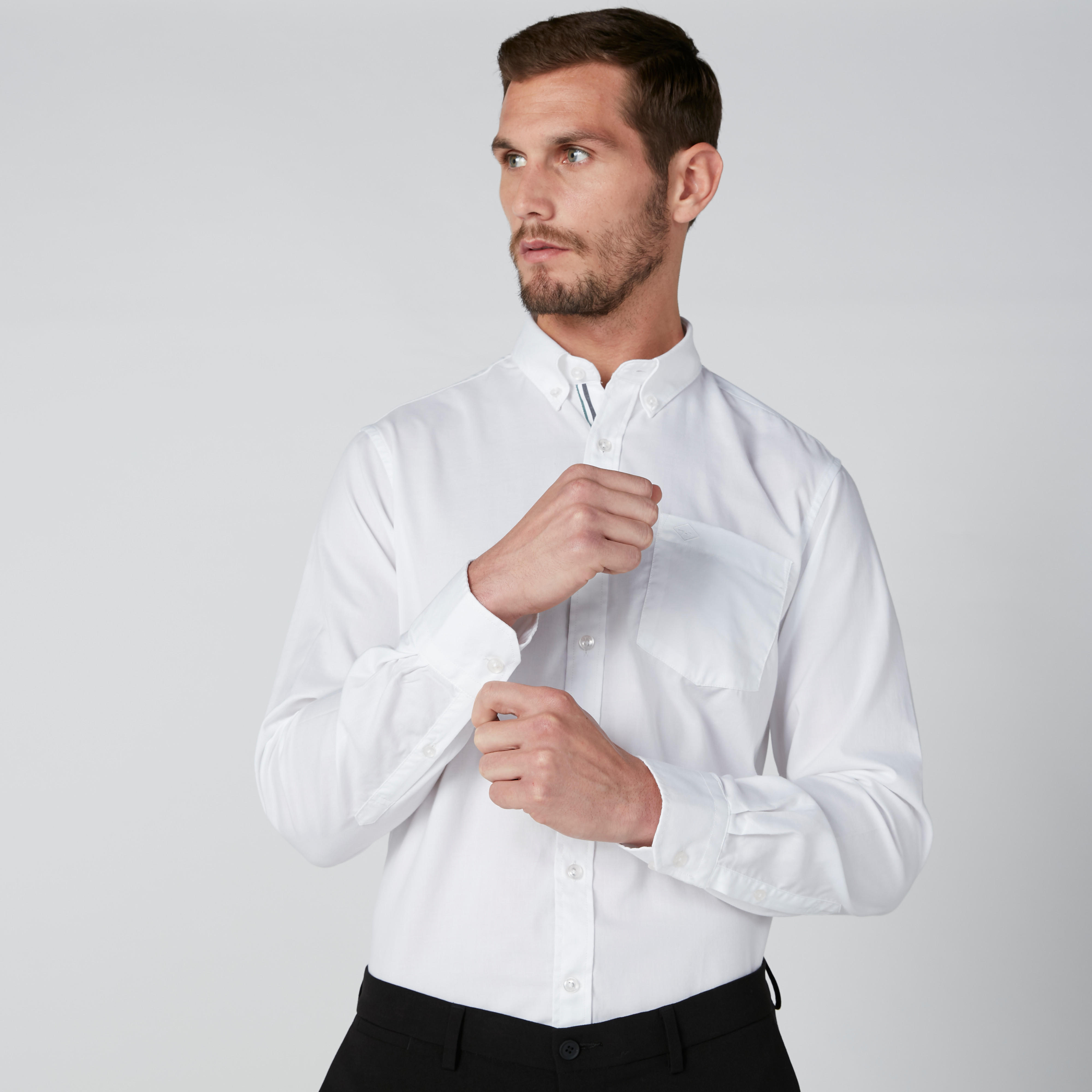 قميص بأكمام طويلة وأزرار وجيوب من آرو-men-clothing-shirts-image-1