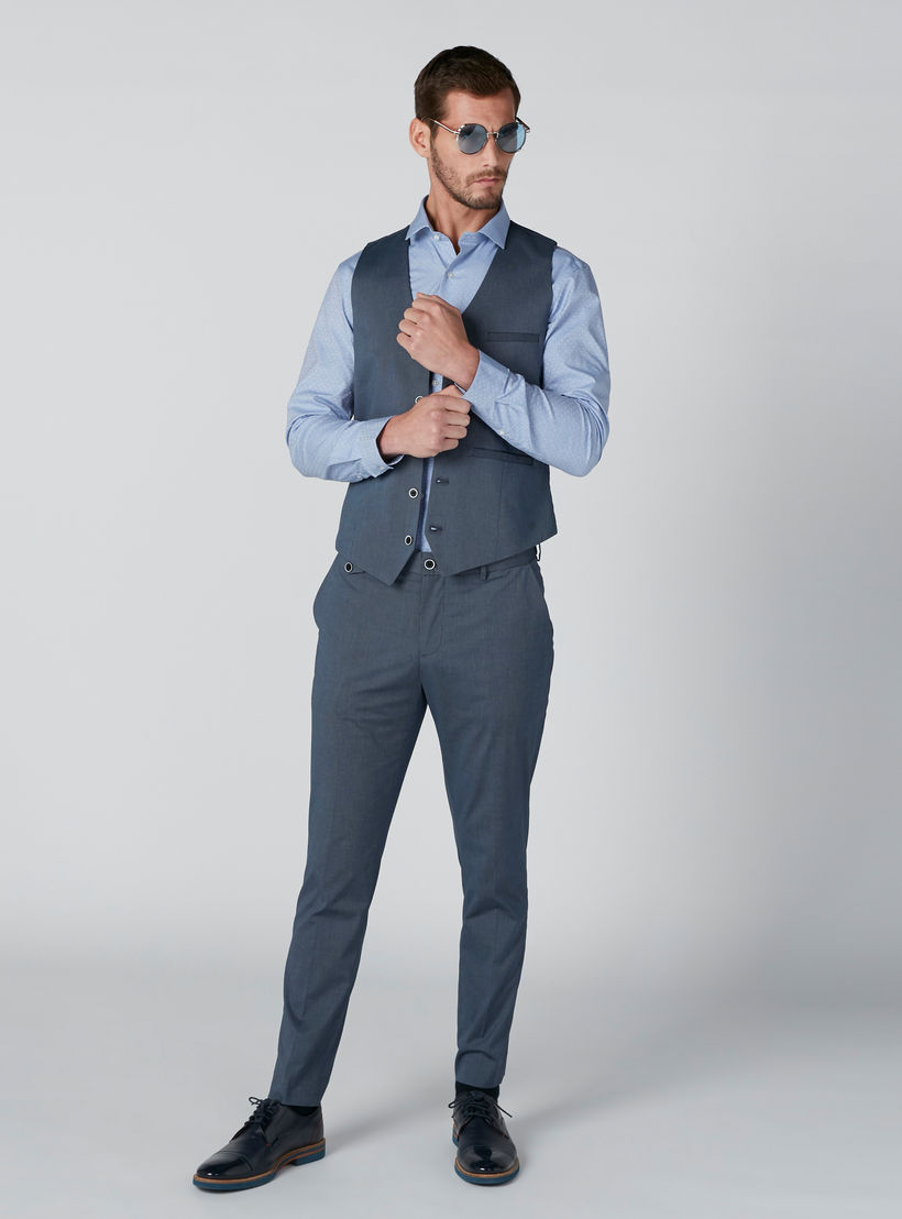 قميص بأكمام طويلة وأزرار وطبعات منقّطة من آرو-men-clothing-shirts-image-2