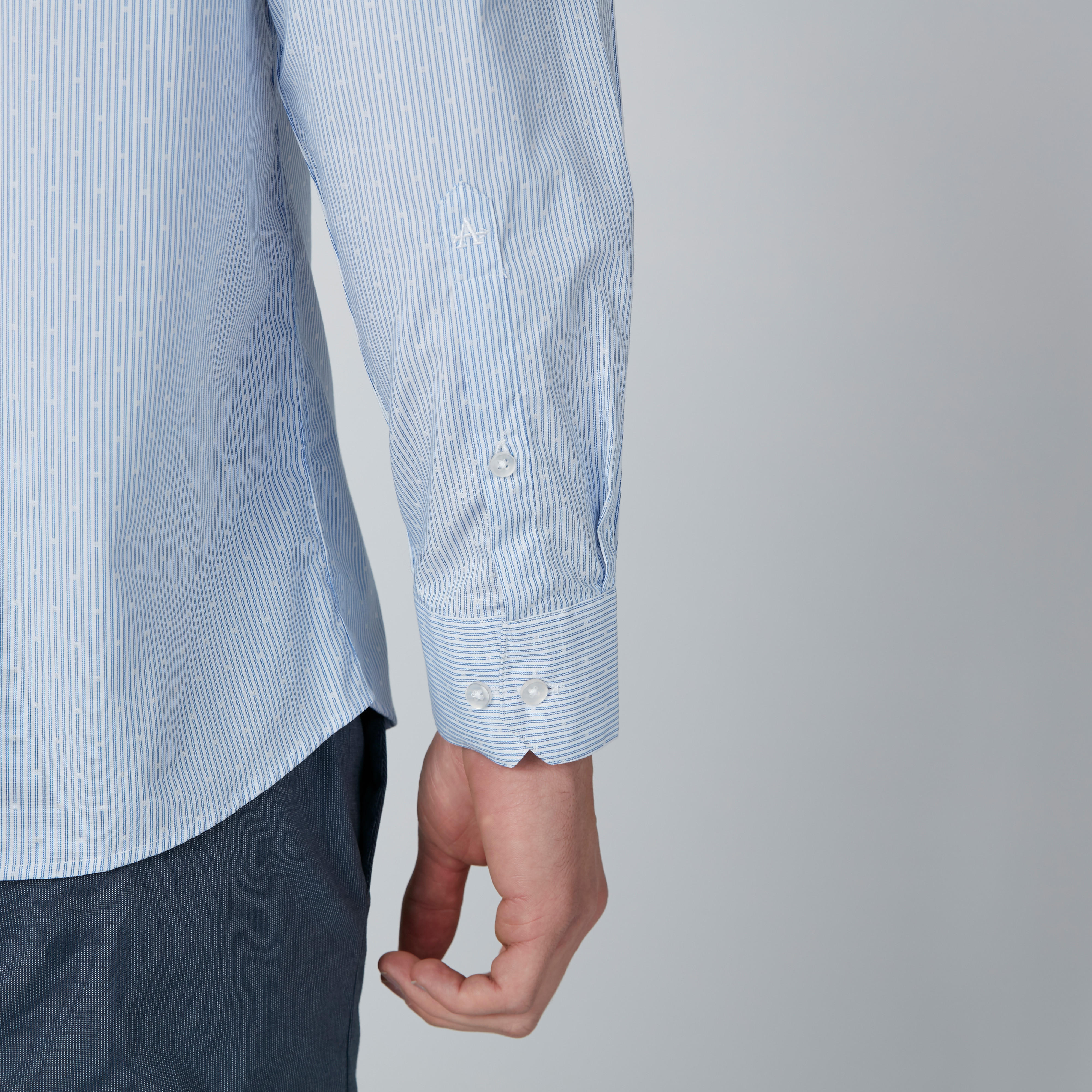 قميص مقلّم بجيوب وأزرار من آرو-men-clothing-shirts-image-4