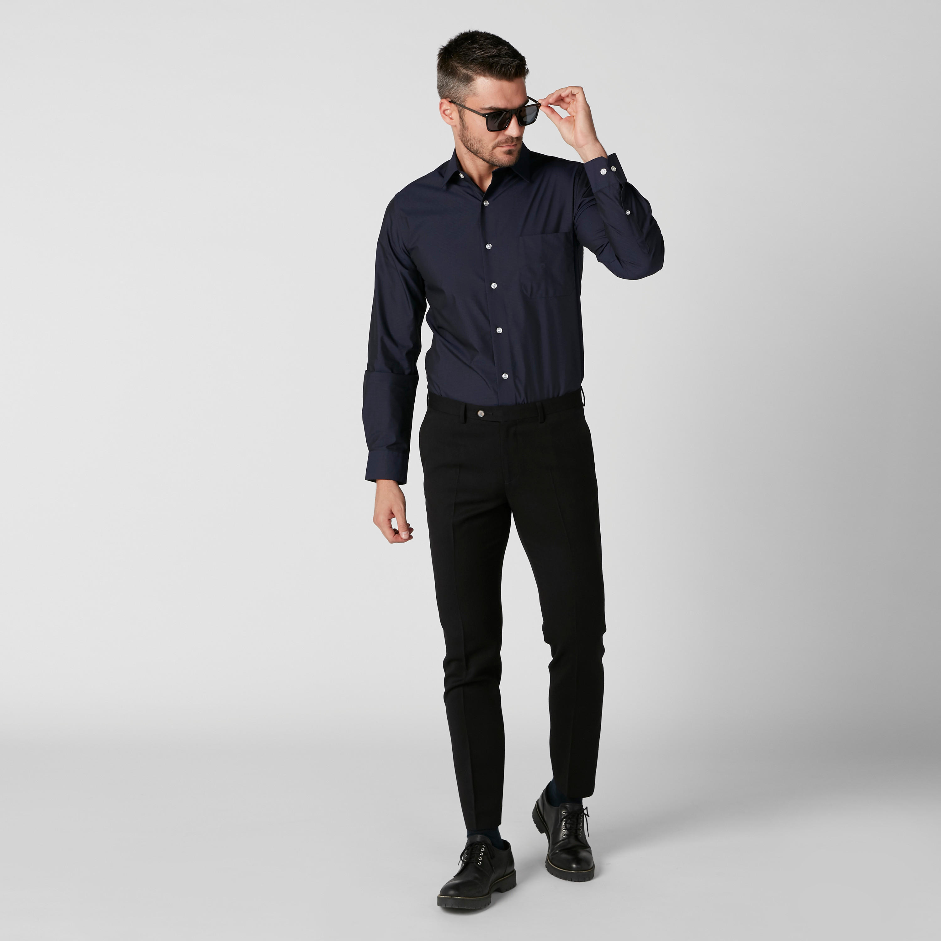 تيشيرت بأكمام طويلة ووصلة أزرار كاملة من آرو-men-clothing-shirts-image-1