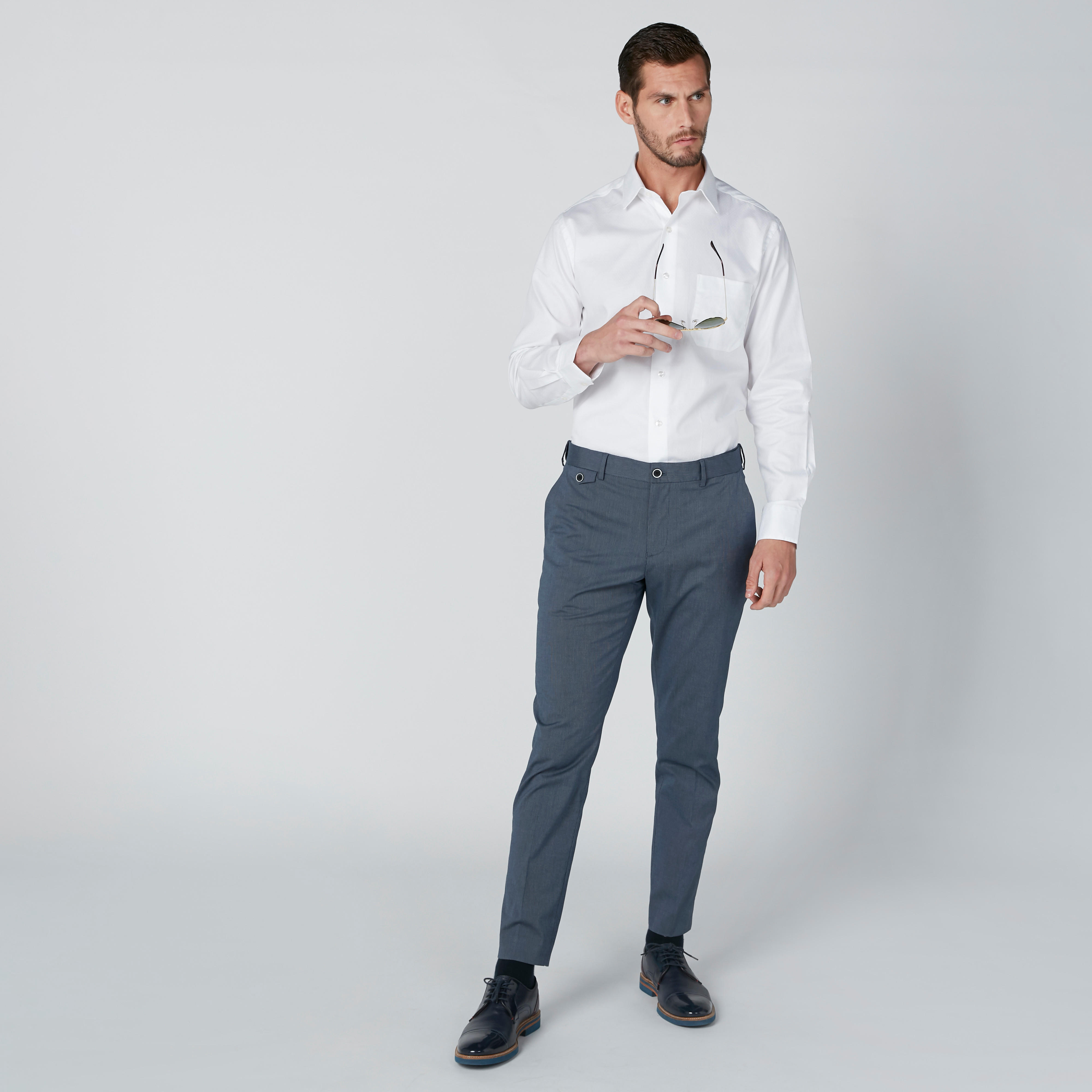 قميص بأكمام طويلة وأزرار وجيوب من آرو-men-clothing-shirts-image-1