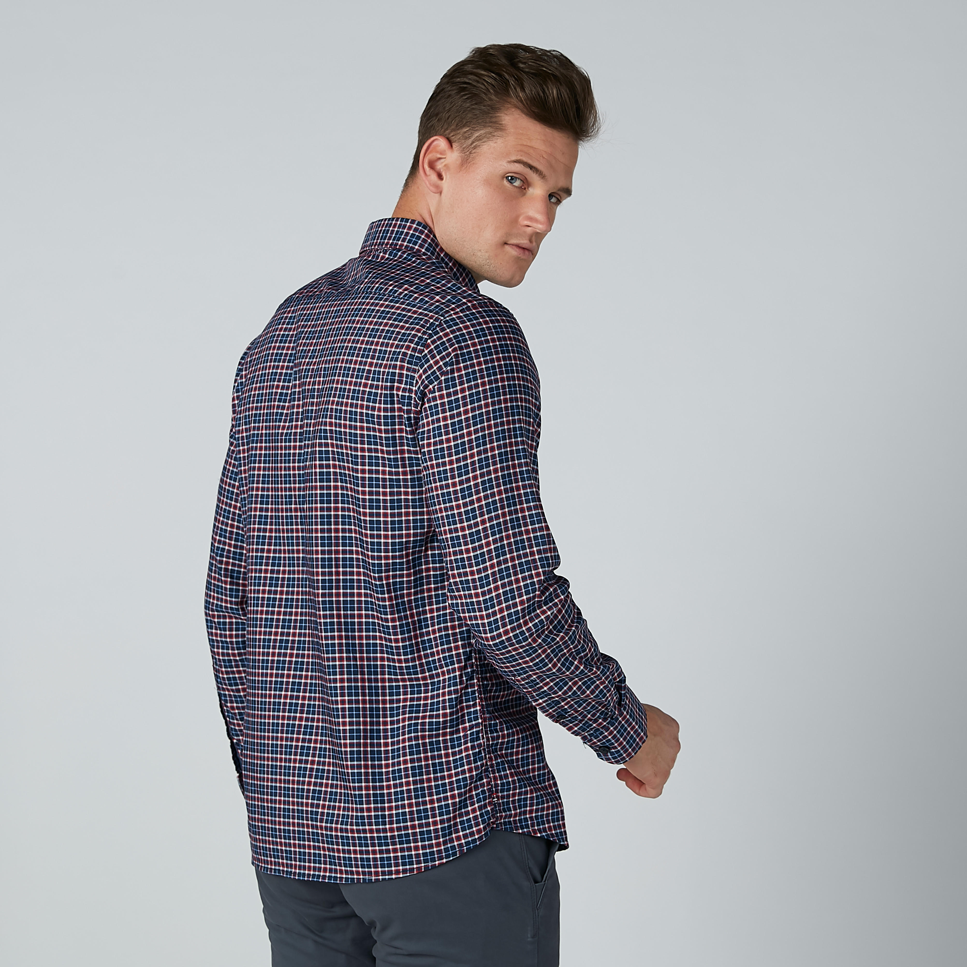 قميص كاروهات بأكمام طويلة من آرو-men-clothing-shirts-image-4
