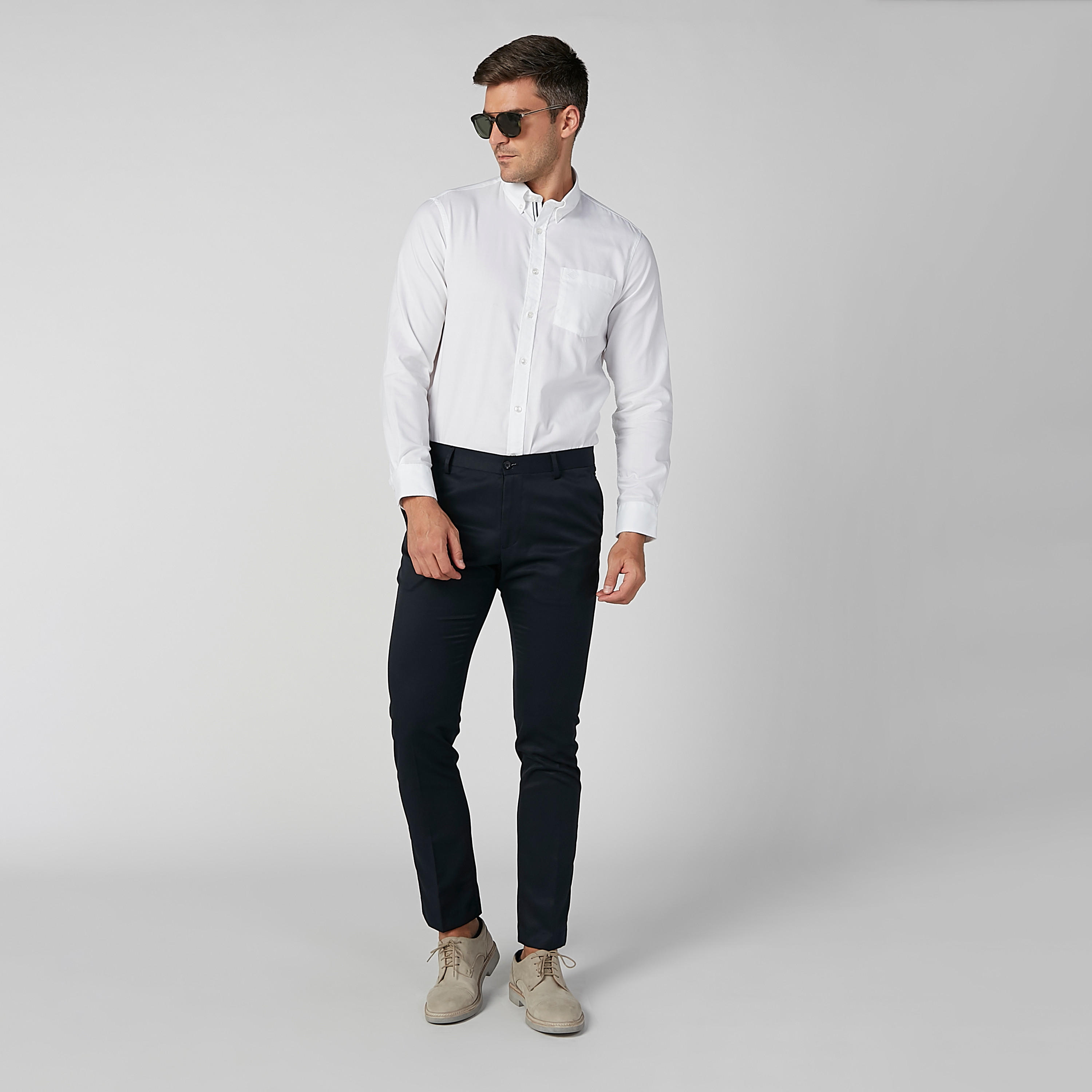 قميص سادة بأكمام طويلة وجيوب من آرو-men-clothing-shirts-image-1
