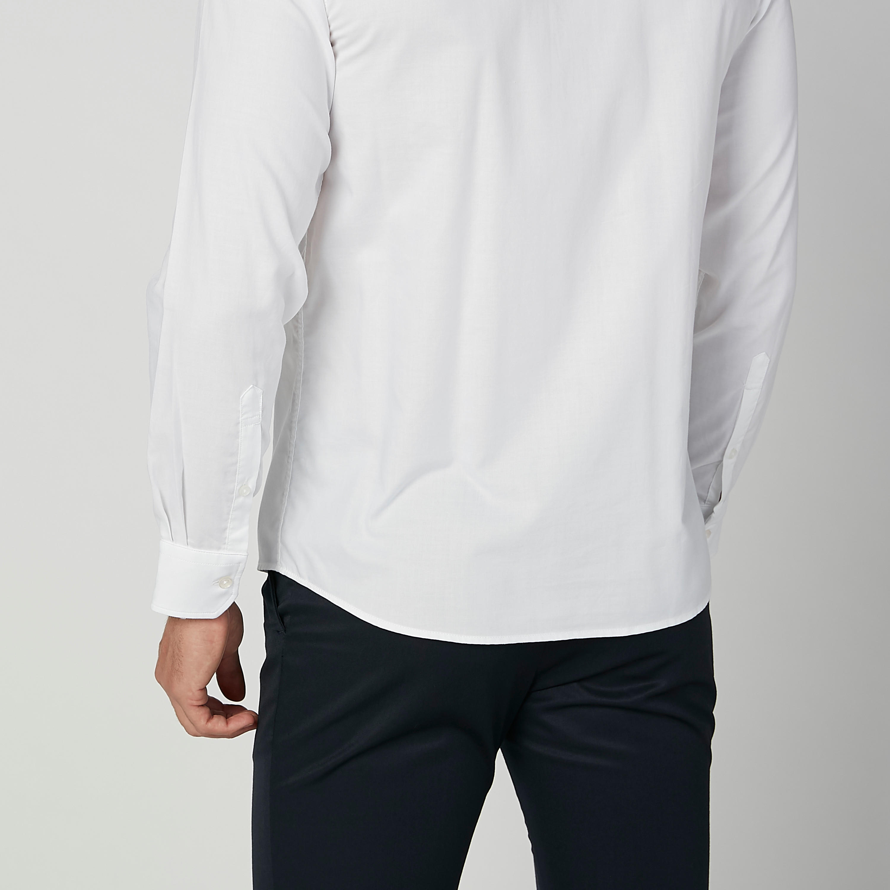 قميص سادة بأكمام طويلة وجيوب من آرو-men-clothing-shirts-image-5
