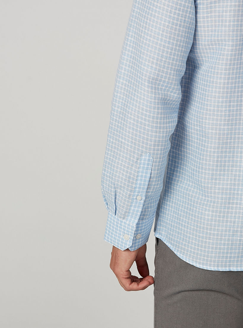 قميص كاروهات بأكمام طويلة وجيب على الصدر من آرو-men-clothing-shirts-image-5