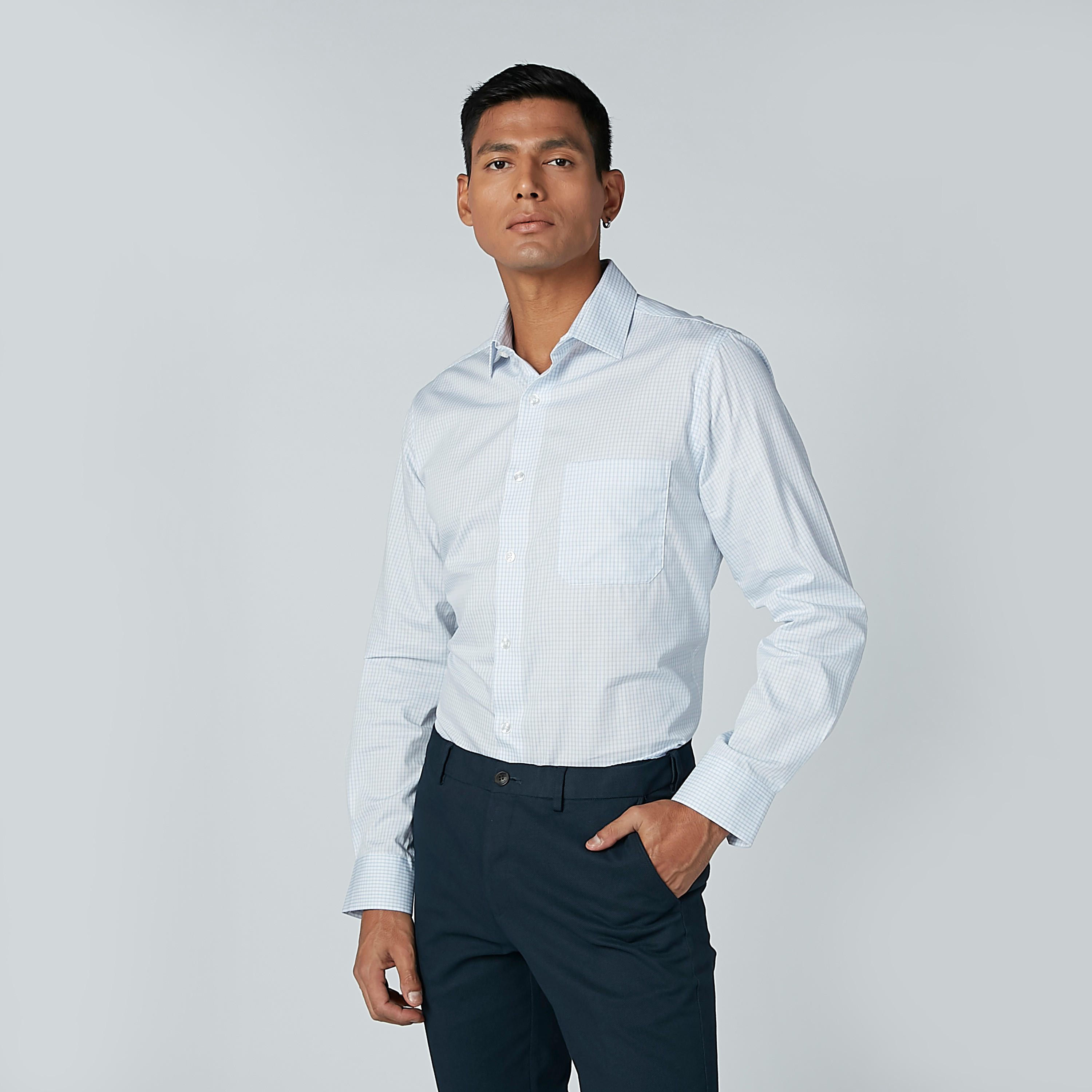 قميص كاروهات بأكمام طويلة وجيوب من آرو-men-clothing-shirts-image-1
