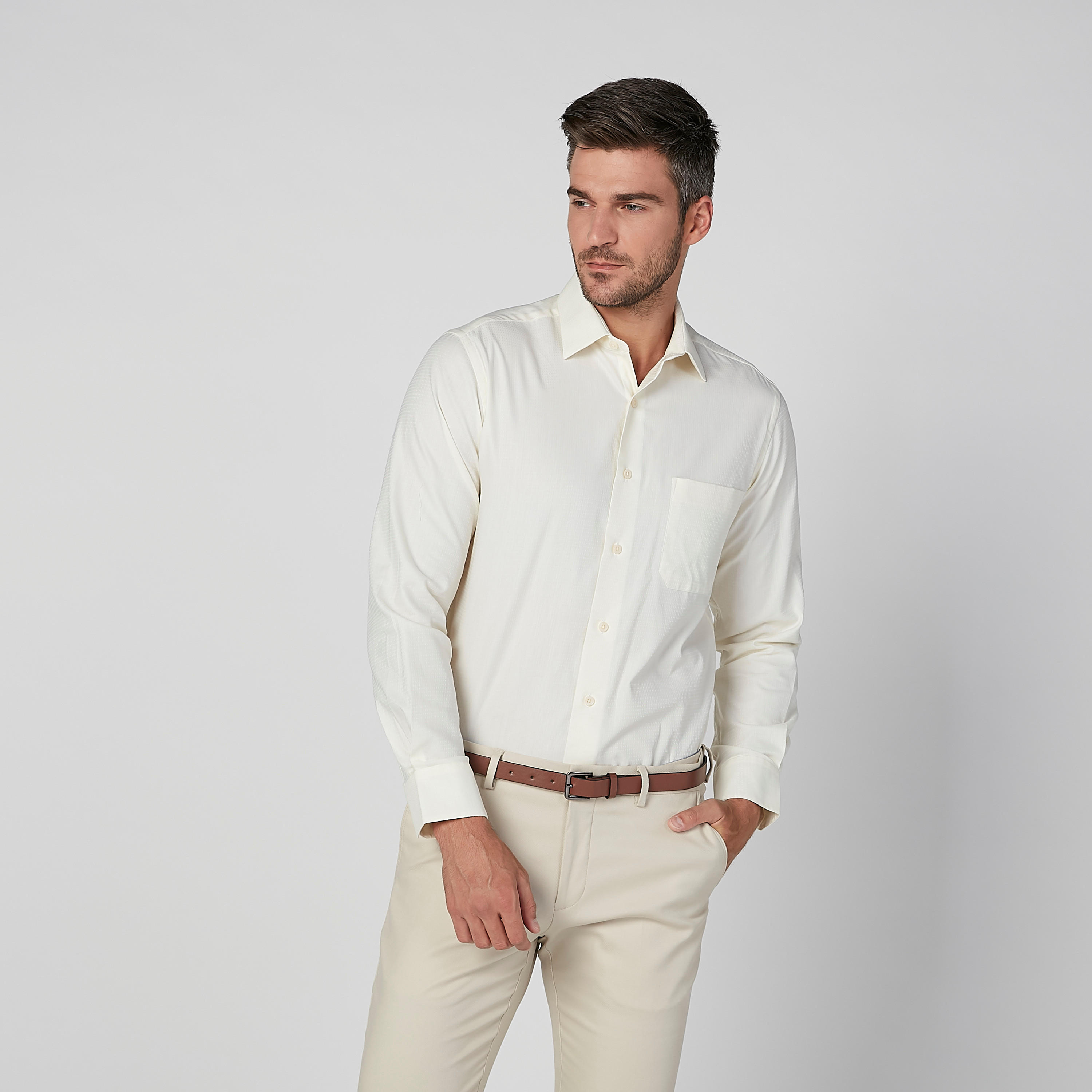 قميص بارز الملمس بأكمام طويلة وجيب خارجي من آرو-men-clothing-shirts-image-1